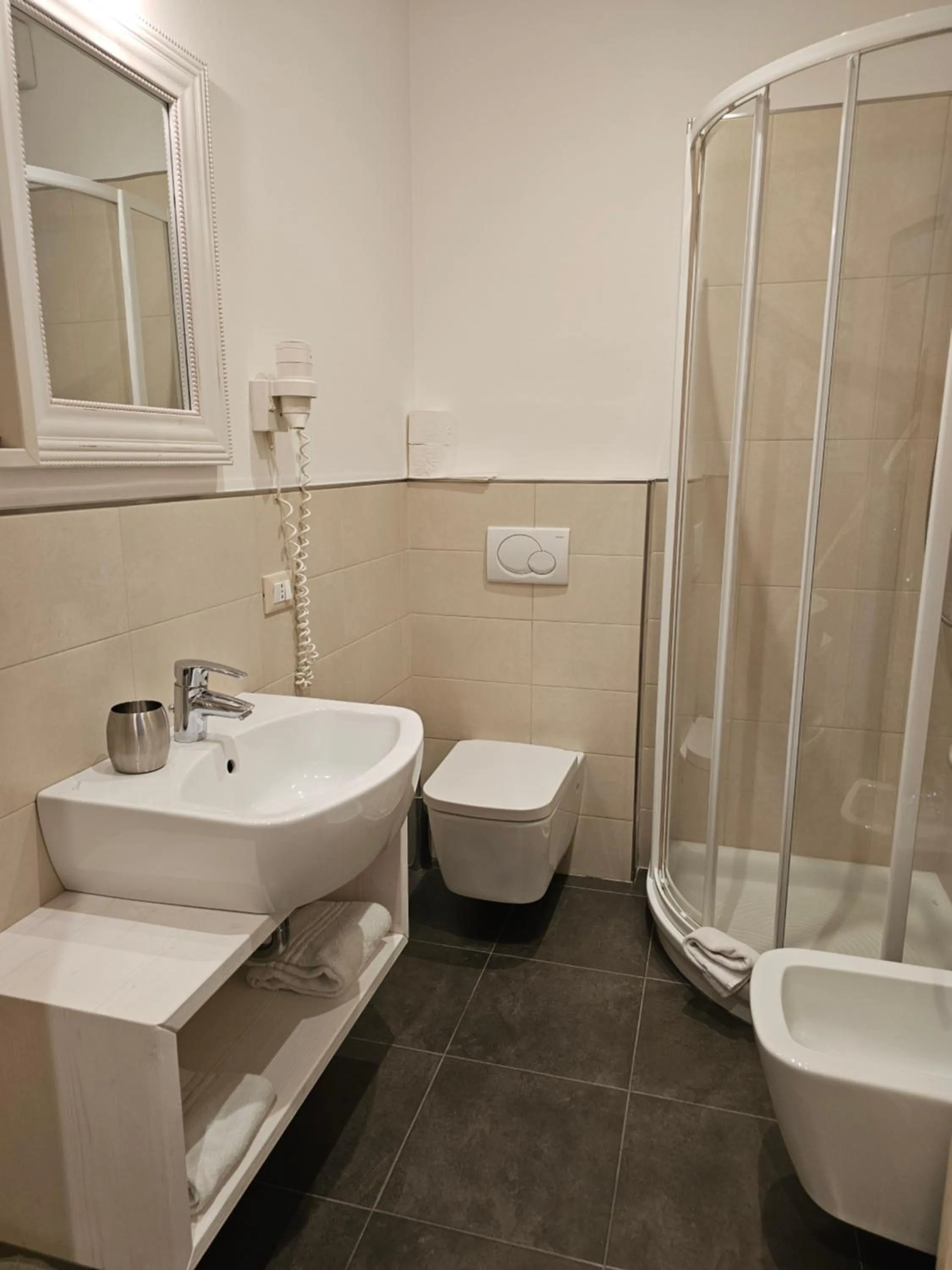 Shower in Garni San Lorenzo