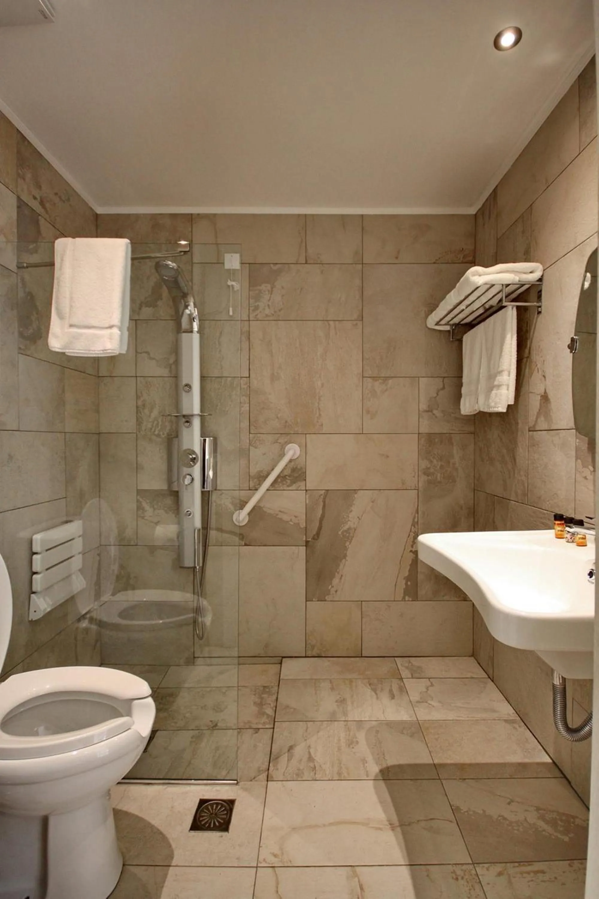 Bathroom in Elafonisos Resort