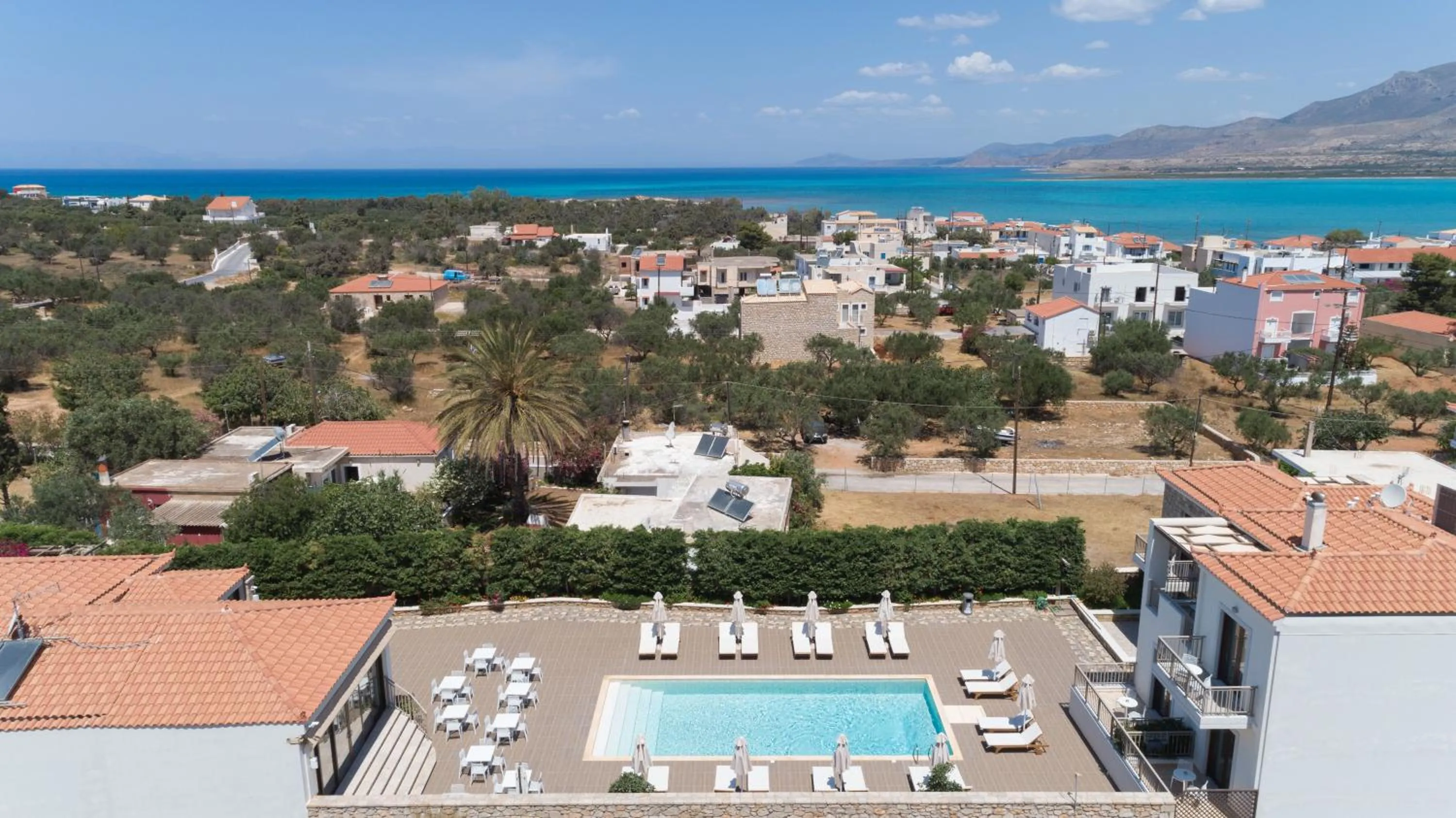 Property building in Elafonisos Resort
