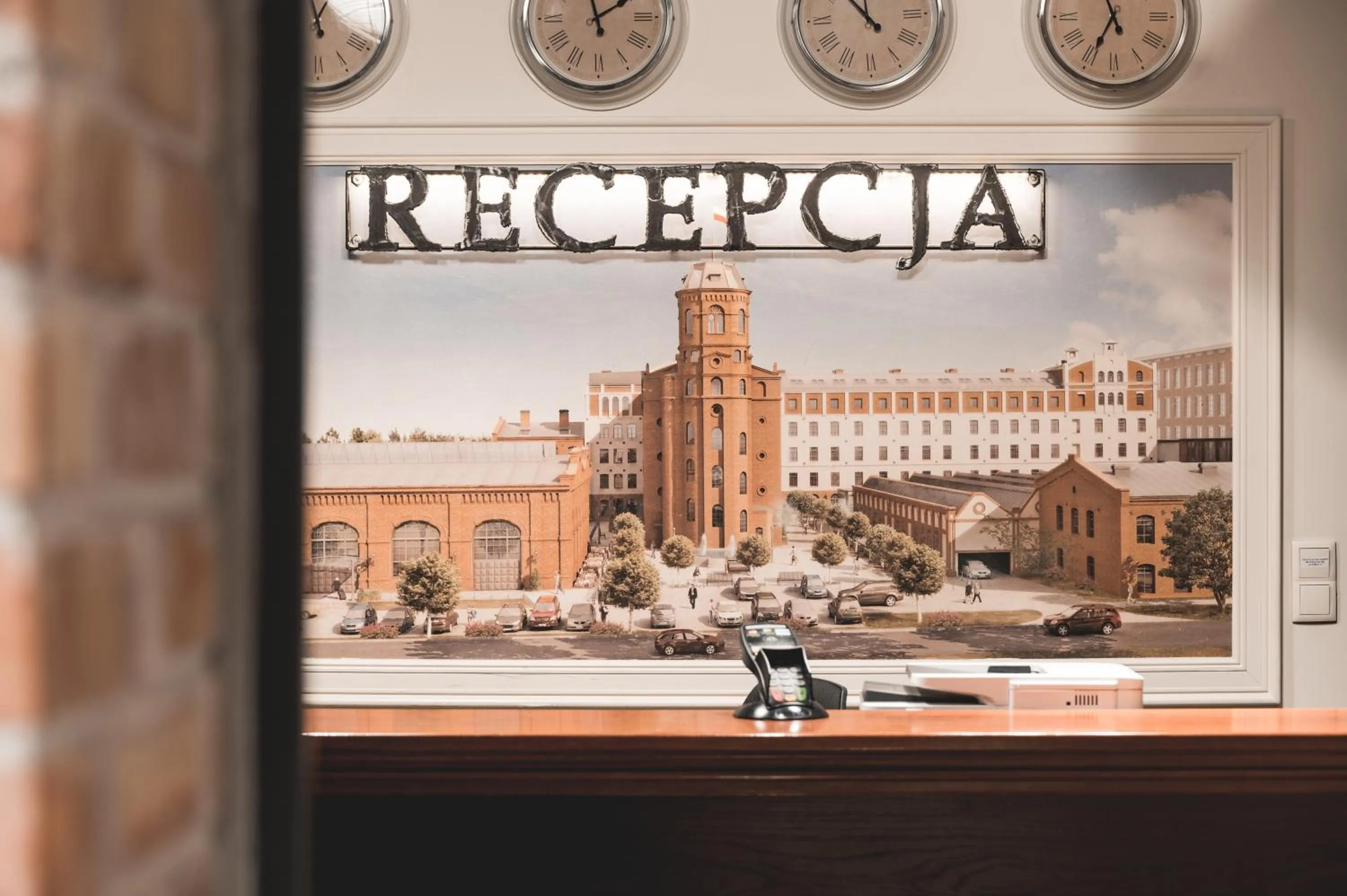 Property building in Aparthotel Stara Przędzalnia