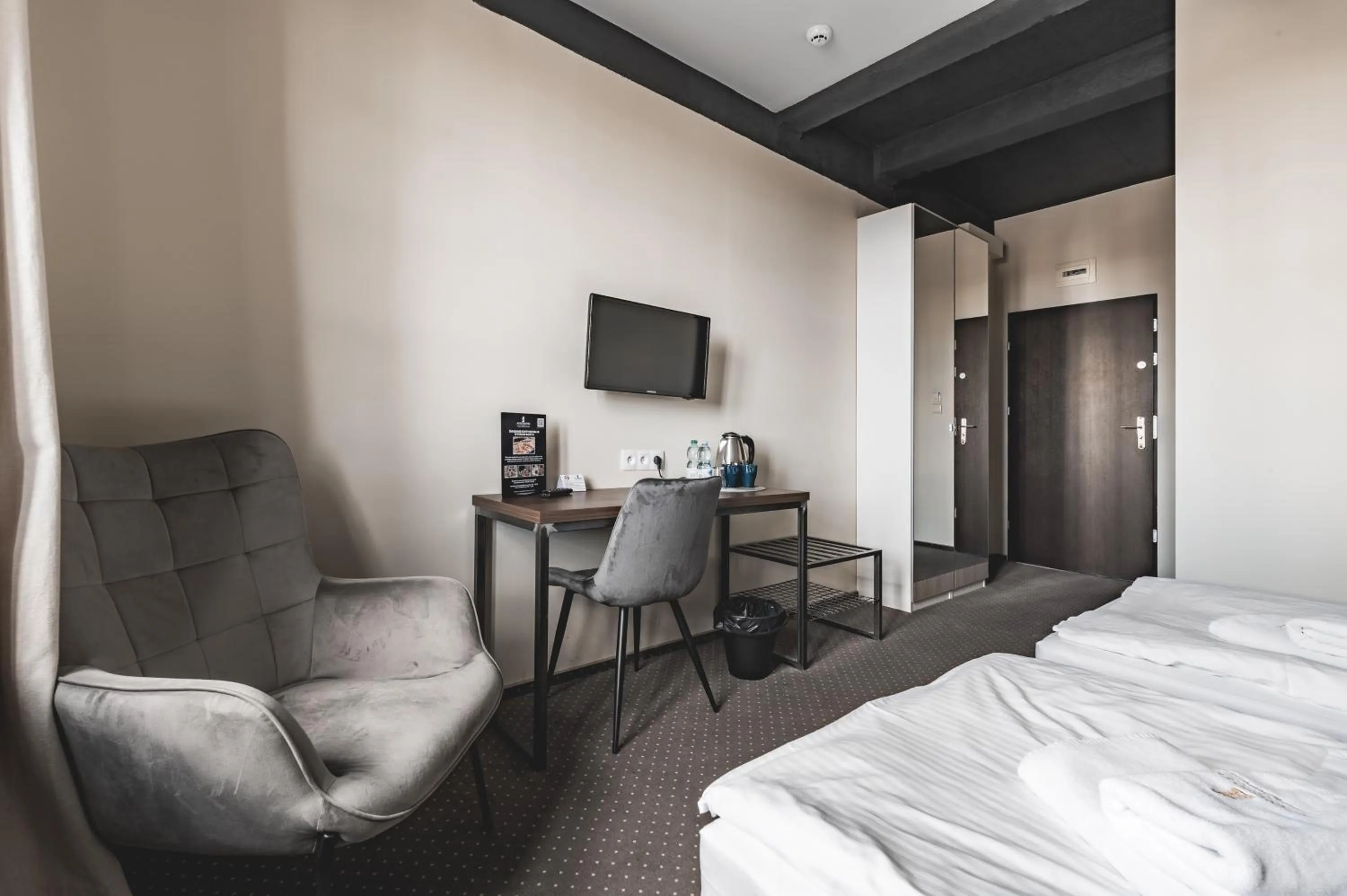 TV and multimedia, Bed in Aparthotel Stara Przędzalnia