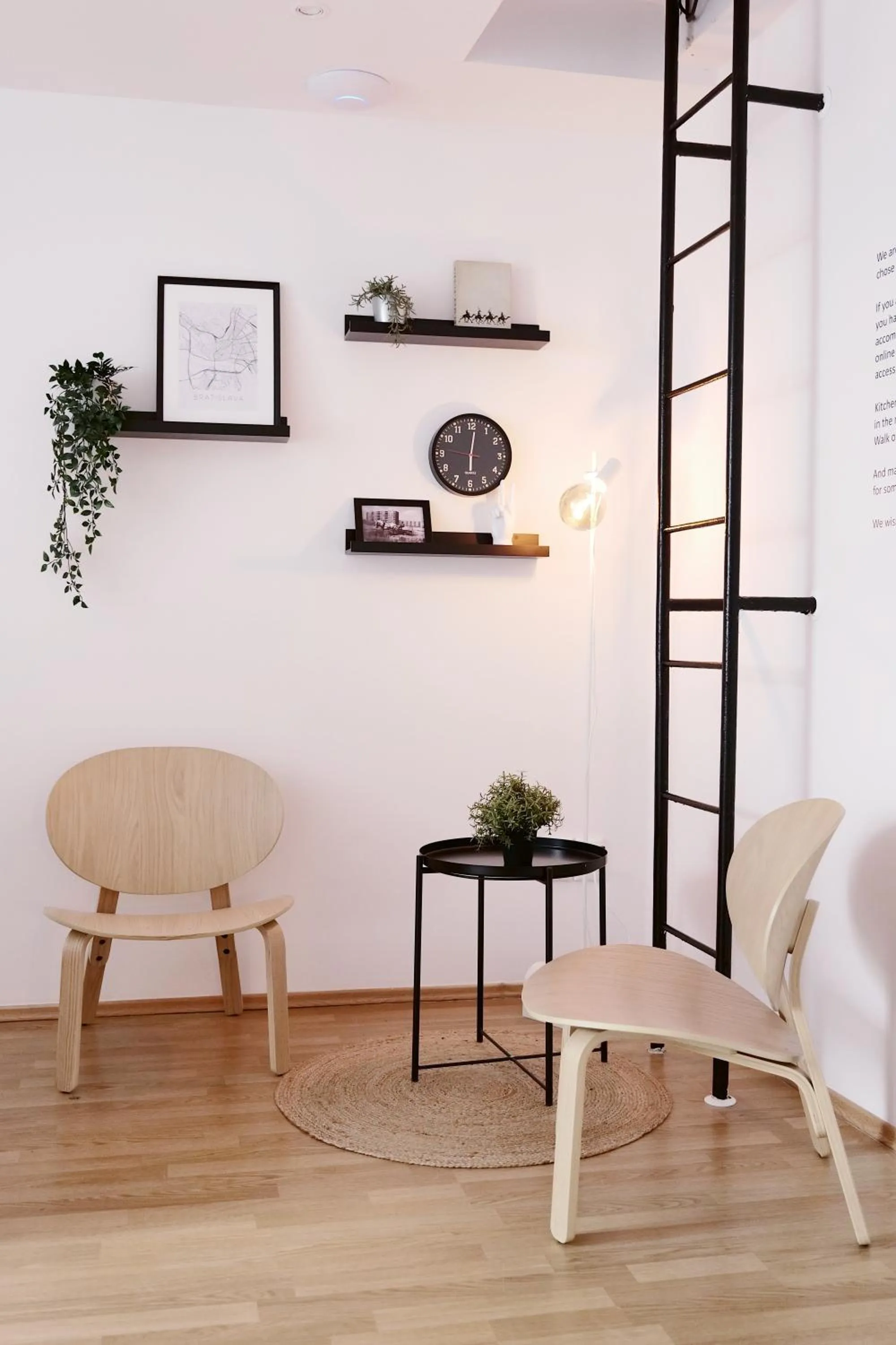 Decorative detail in Schöndorf Hostel - virtual reception