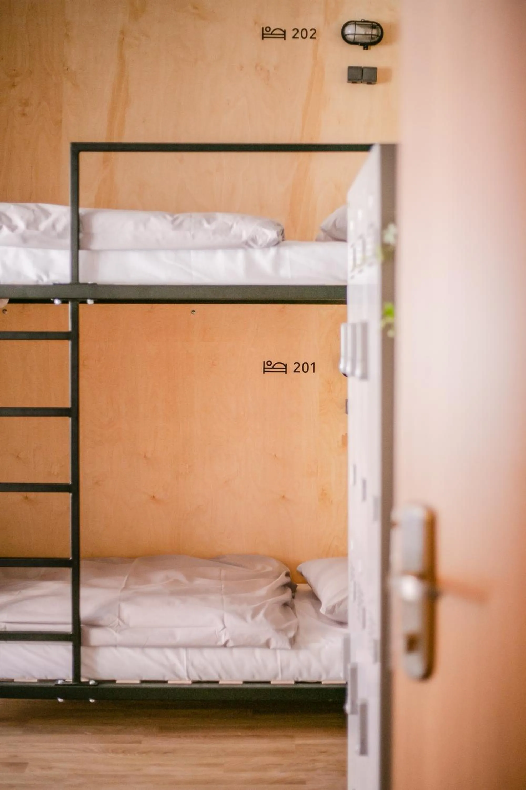 Bed in Schöndorf Hostel - virtual reception