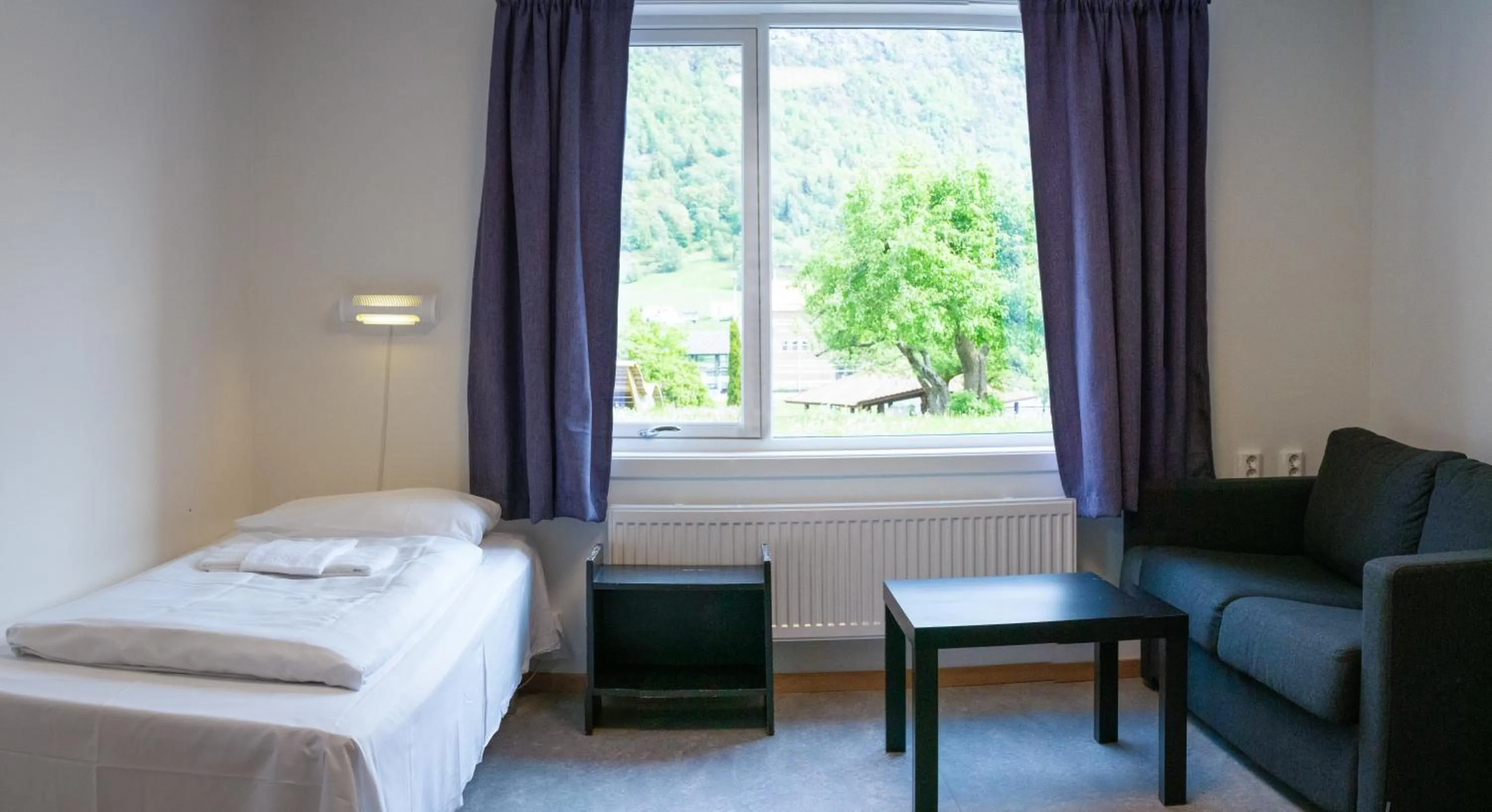 Photo of the whole room, Bed in Sogndal Bed & Breakfast