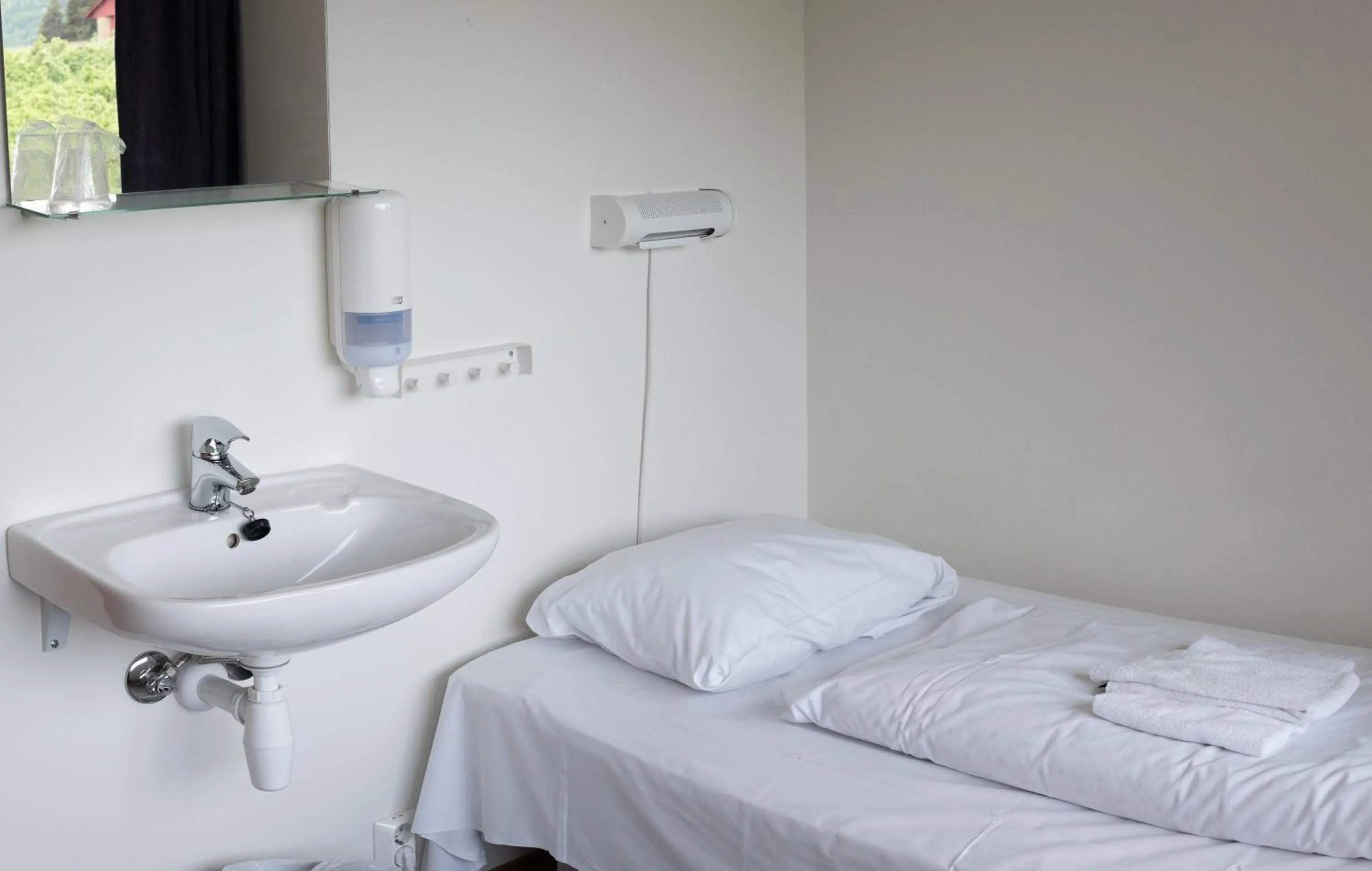 Bed in Sogndal Bed & Breakfast