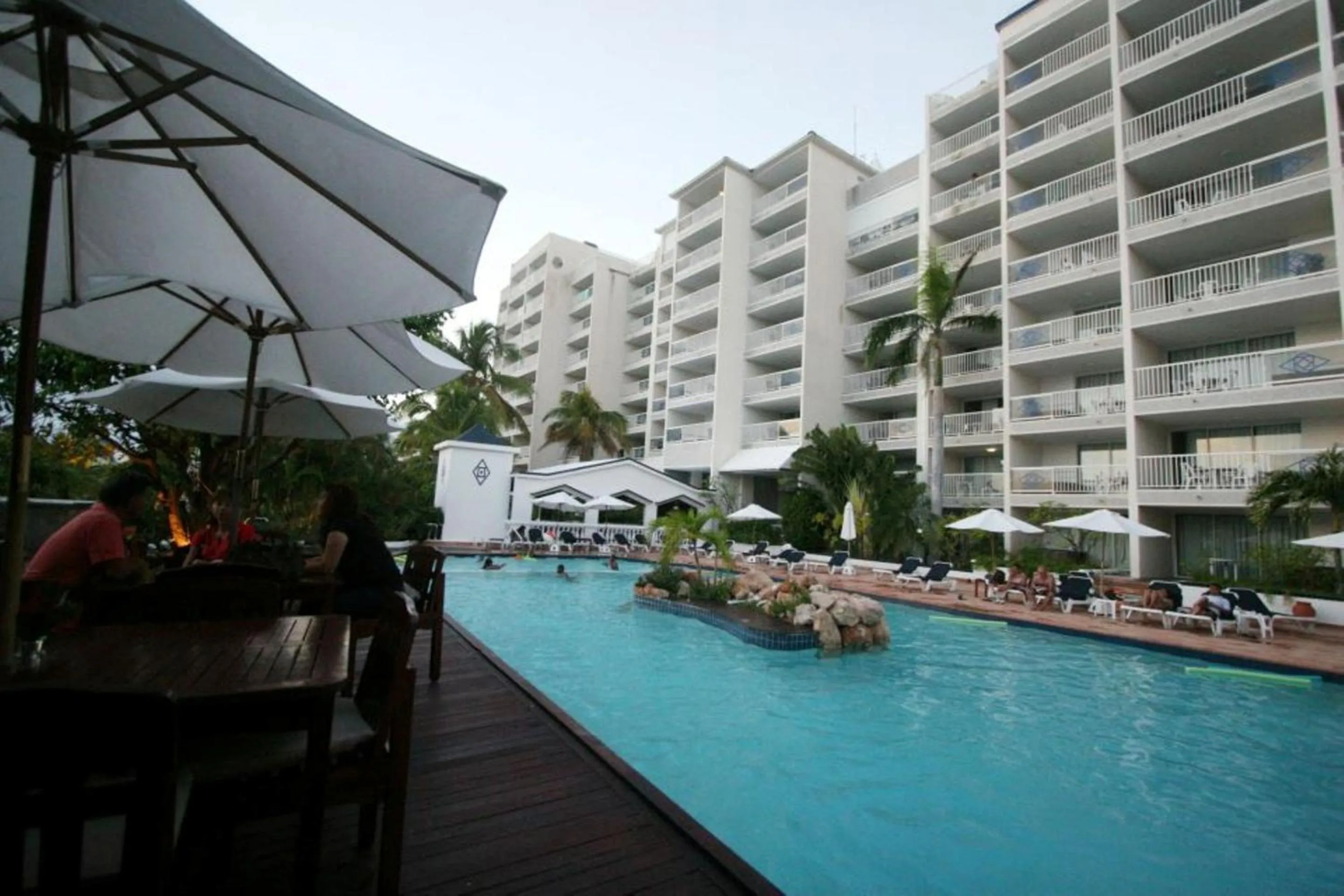 Property building in Sapphire Beach Club Resort