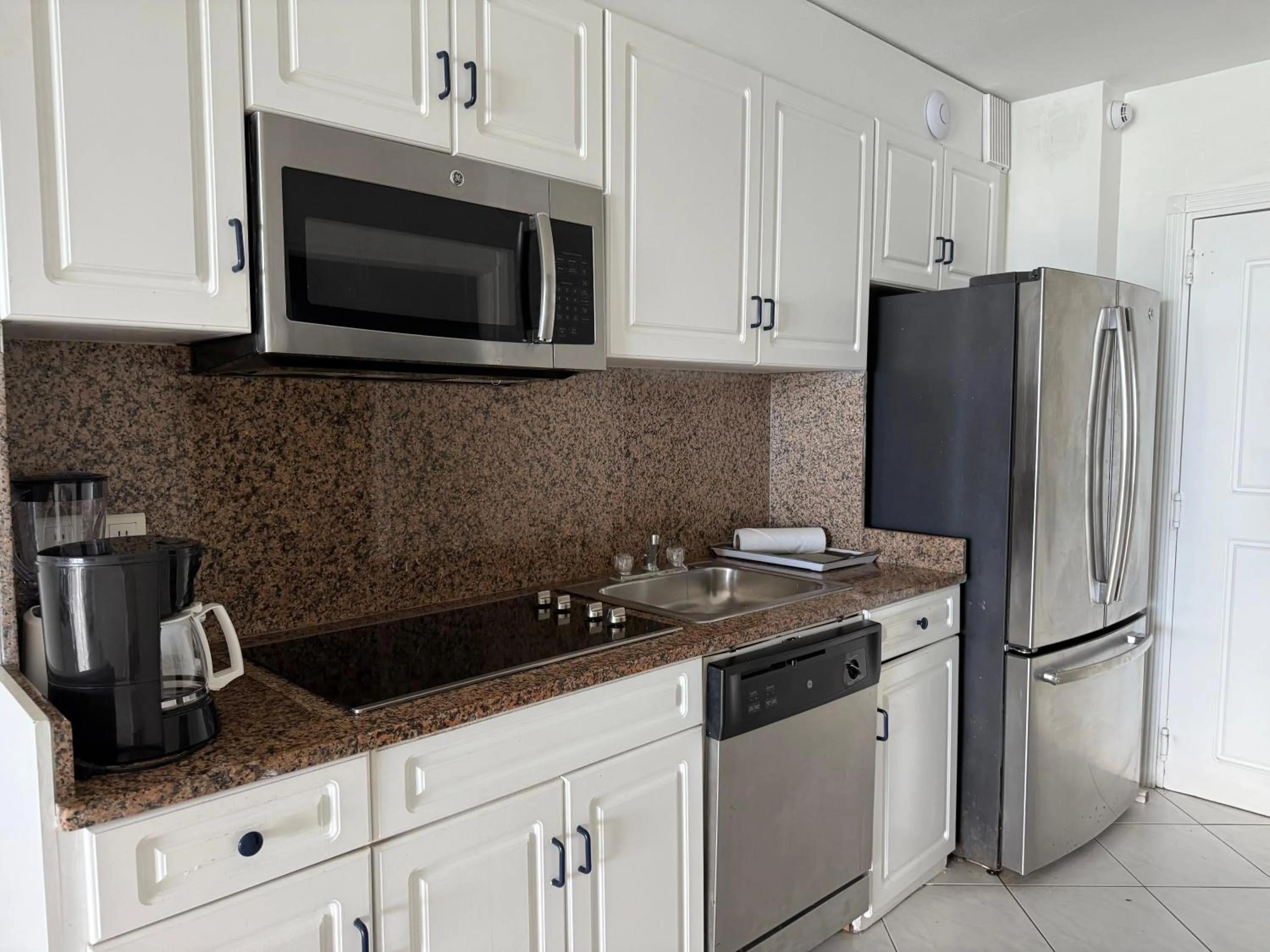 kitchen in Sapphire Beach Club Resort