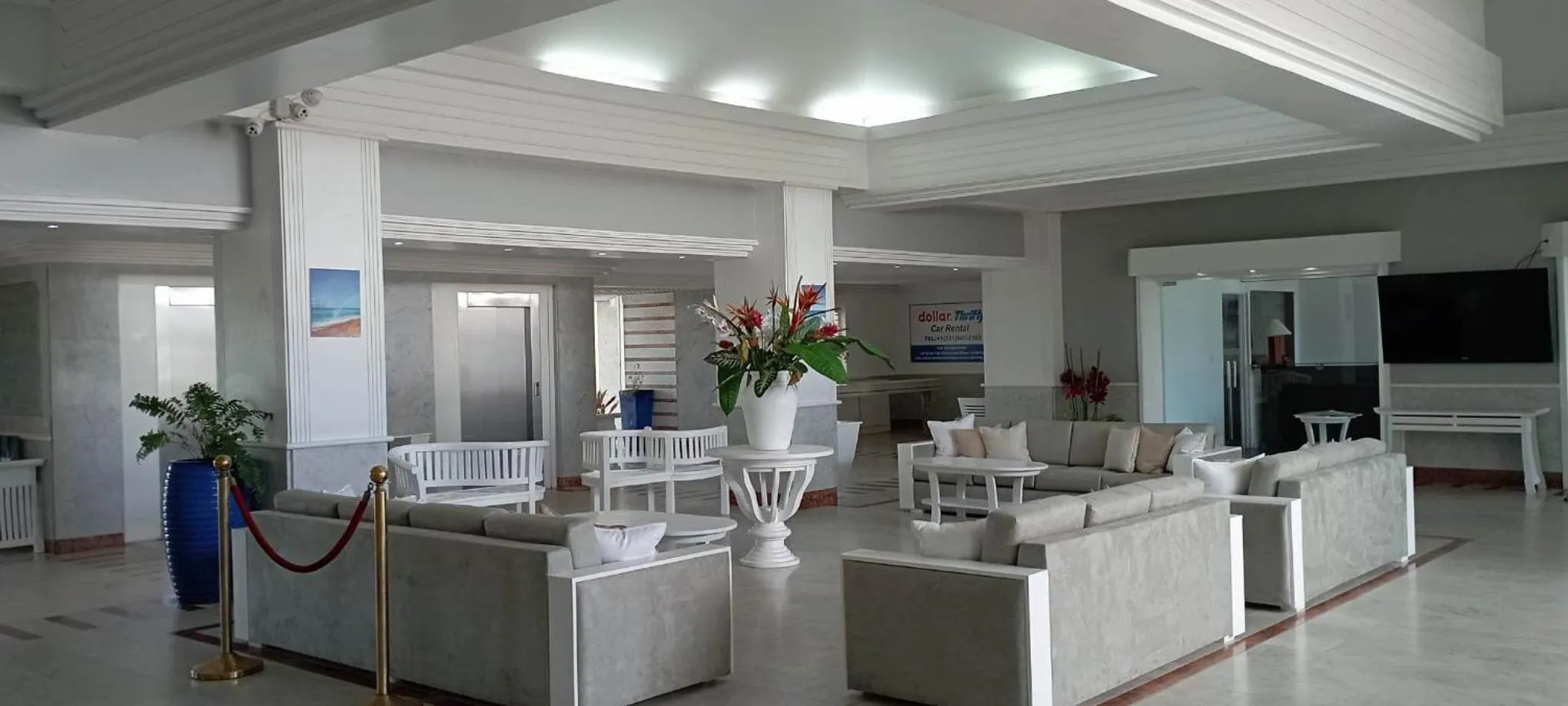 Lobby or reception in Sapphire Beach Club Resort