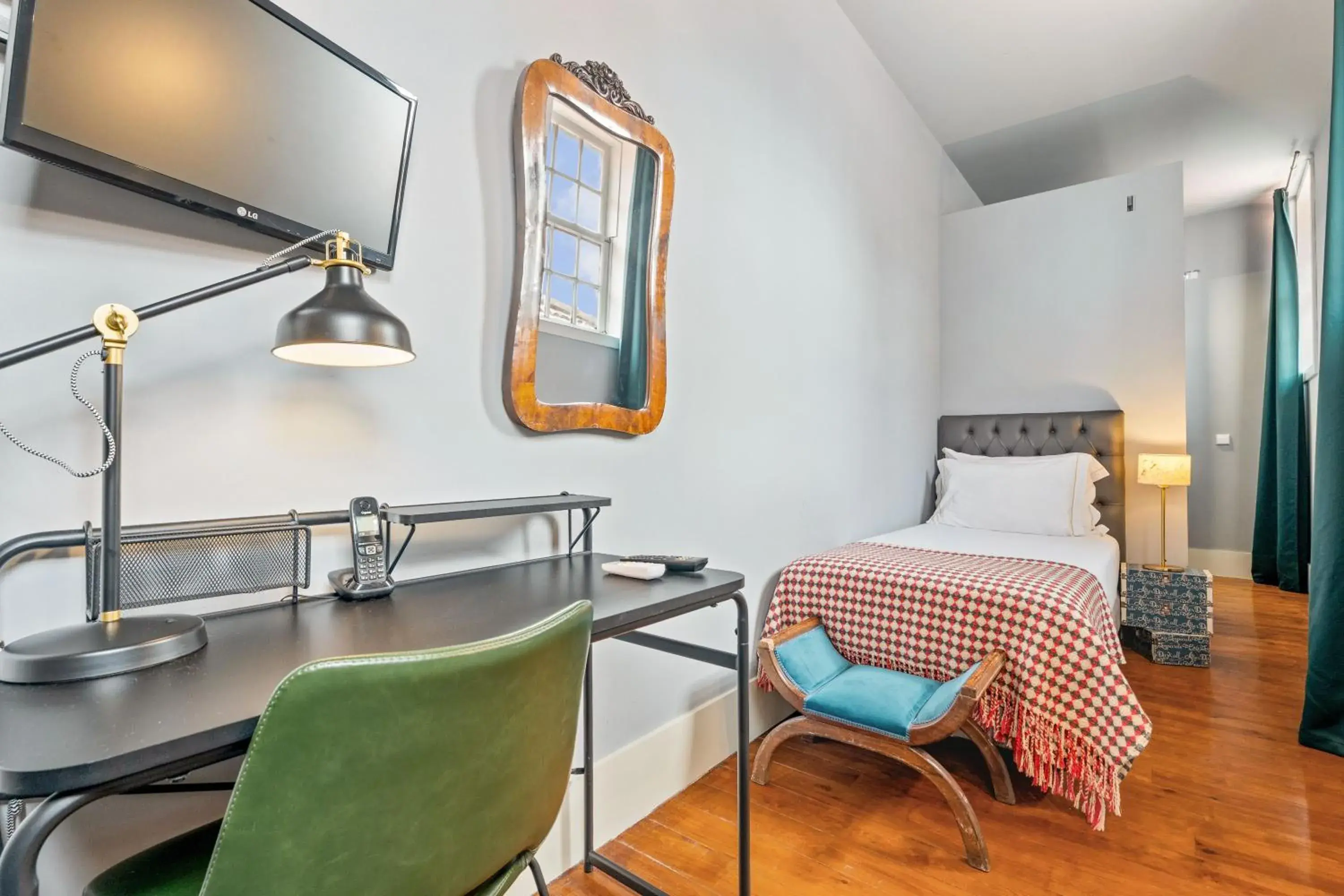 Single Room in Casa dos Lóios by Shiadu Single Room in Casa dos Lóios by Shiadu