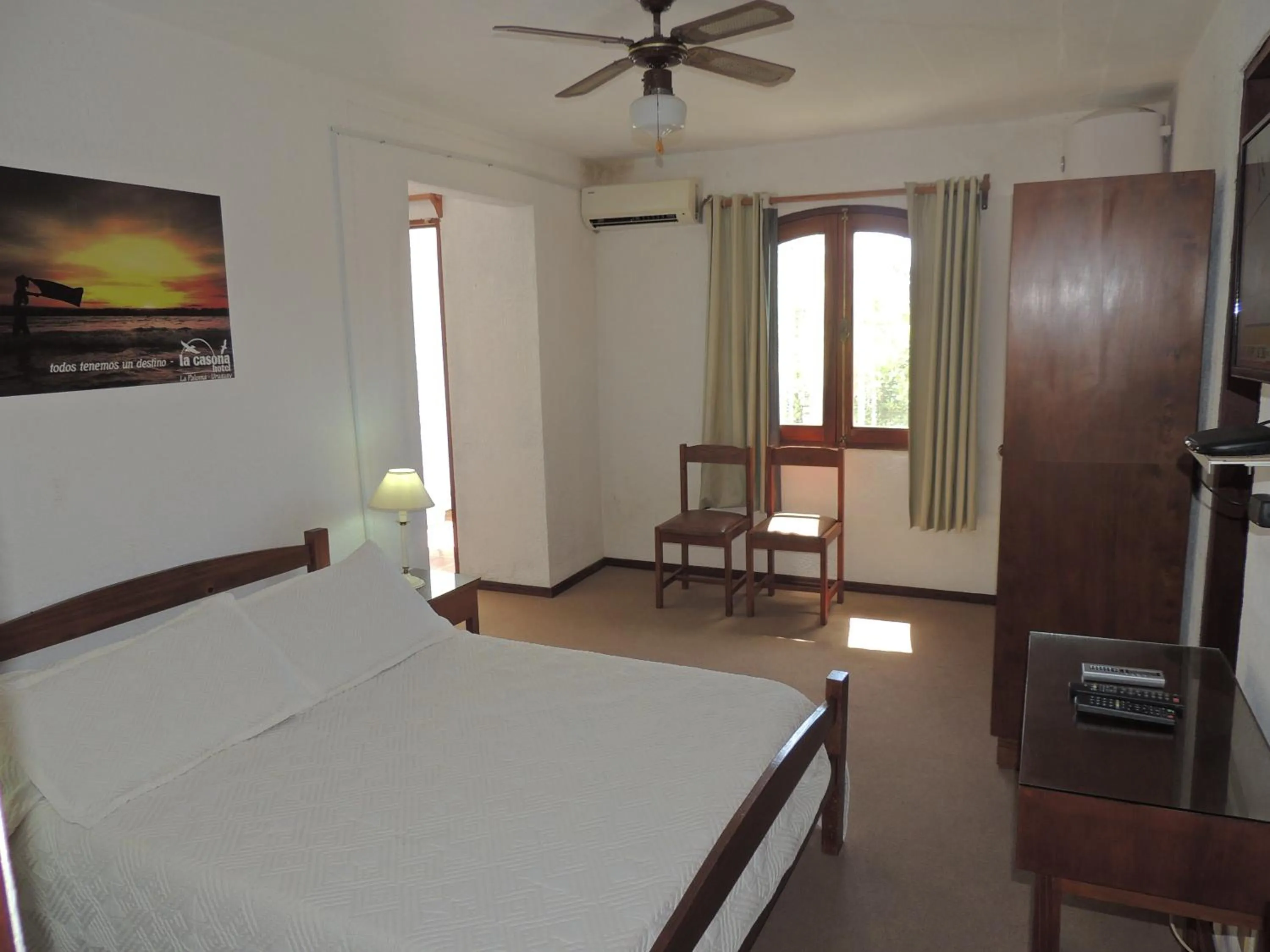 Quadruple Room with Balcony in Hotel La Casona