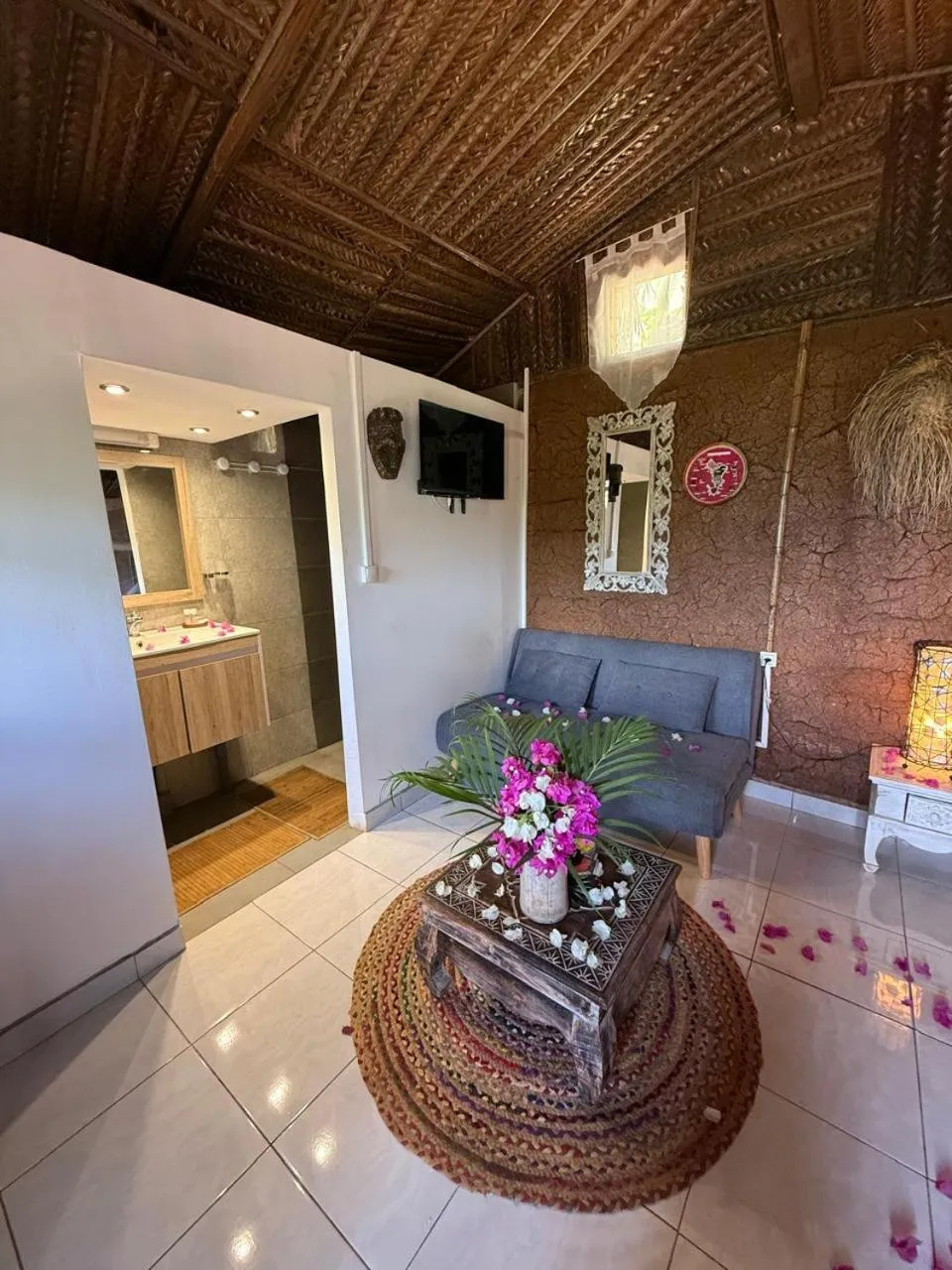 Bathroom in LE CHISSIOUA