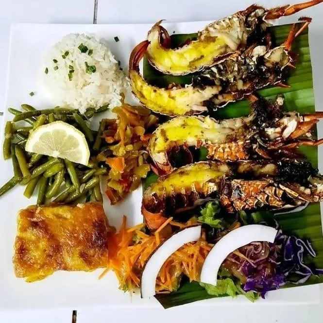 Restaurant/places to eat in LE CHISSIOUA