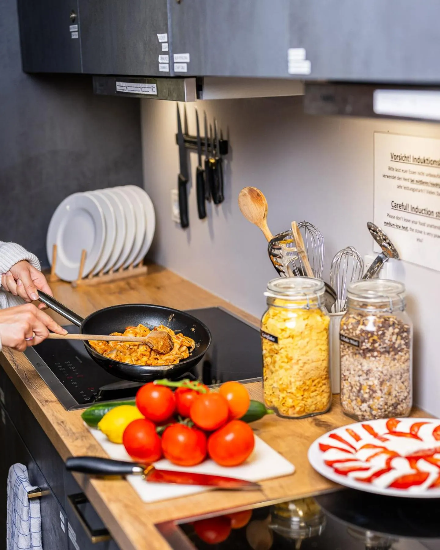 Communal kitchen in GRONERS Leipzig City Center