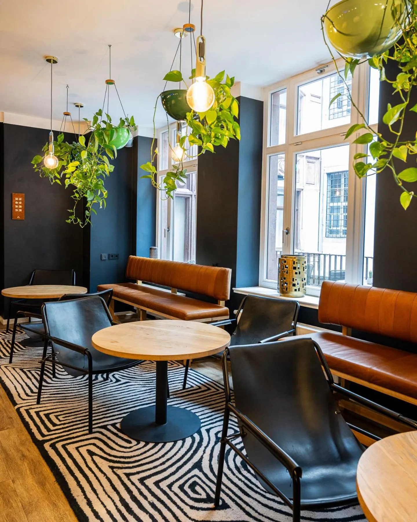 Communal lounge/ TV room in GRONERS Leipzig City Center