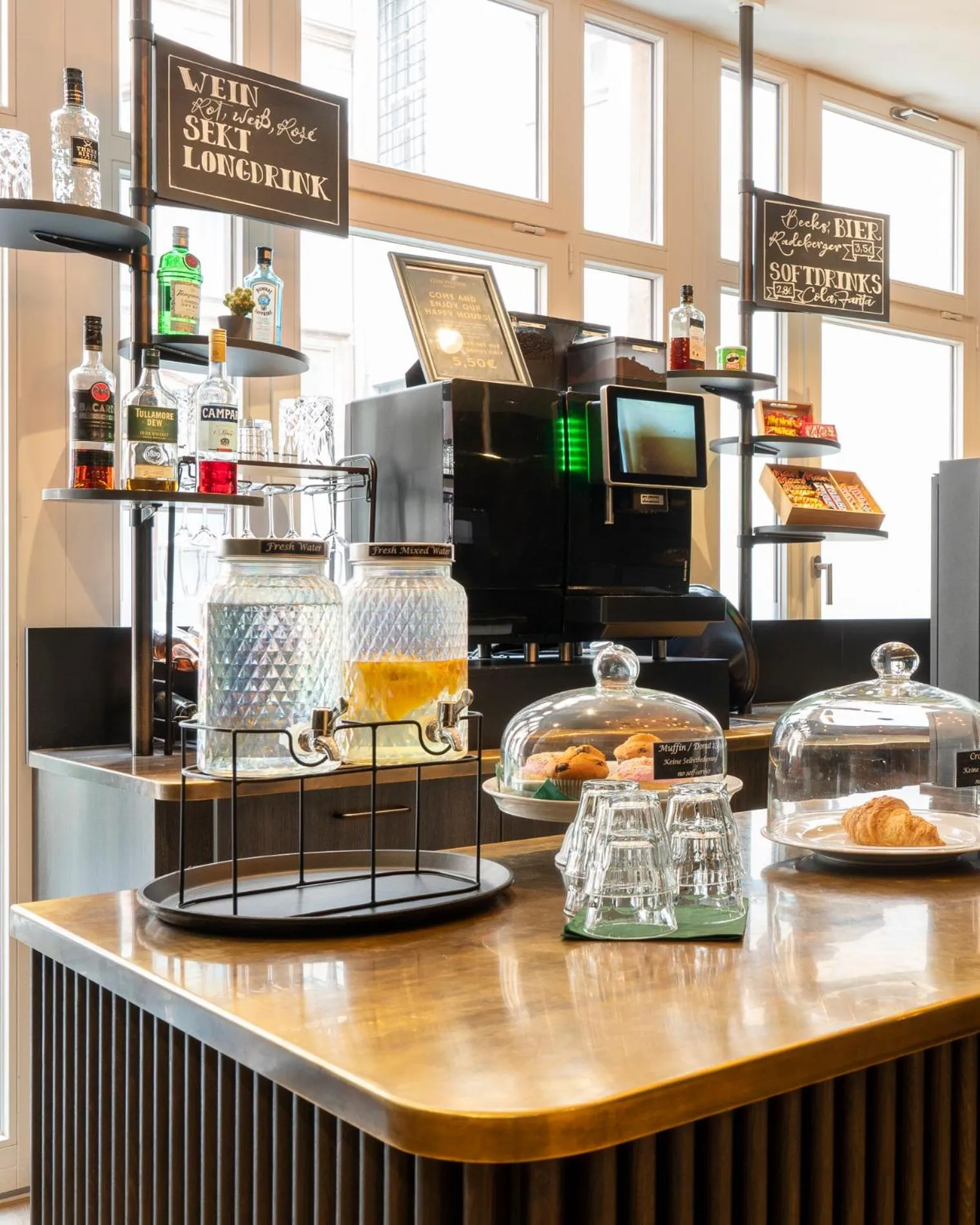 Lounge or bar in GRONERS Leipzig City Center