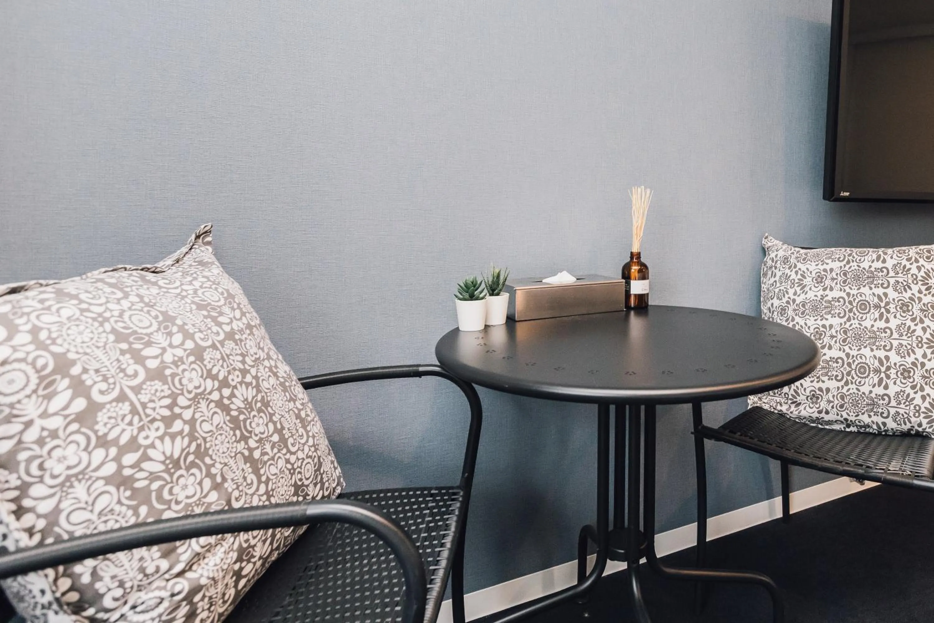 Photo of the whole room in Namba Garden Square Apartment