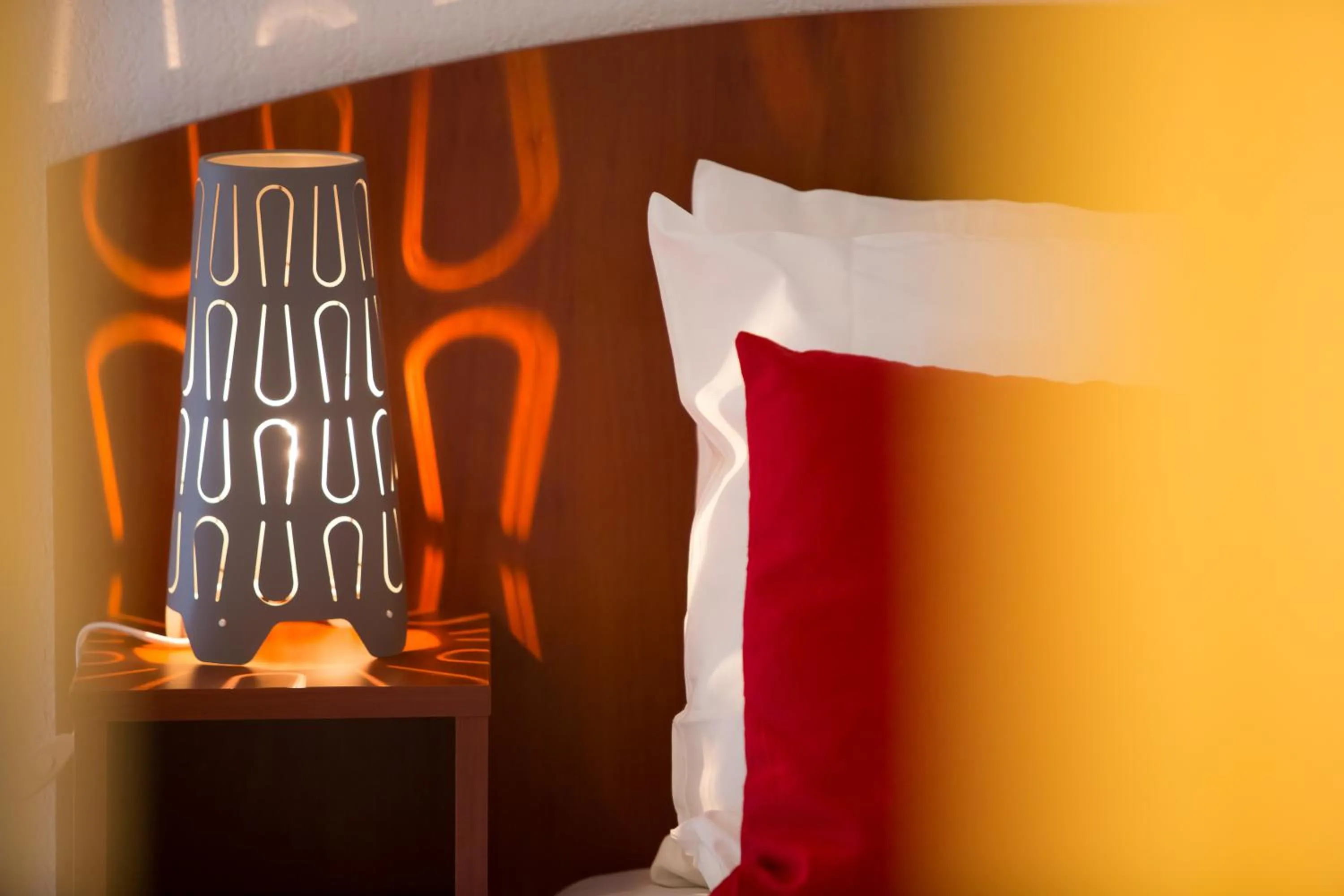 Decorative detail, Bed in All Suites Appart Hôtel - Bordeaux - Mérignac Aéroport