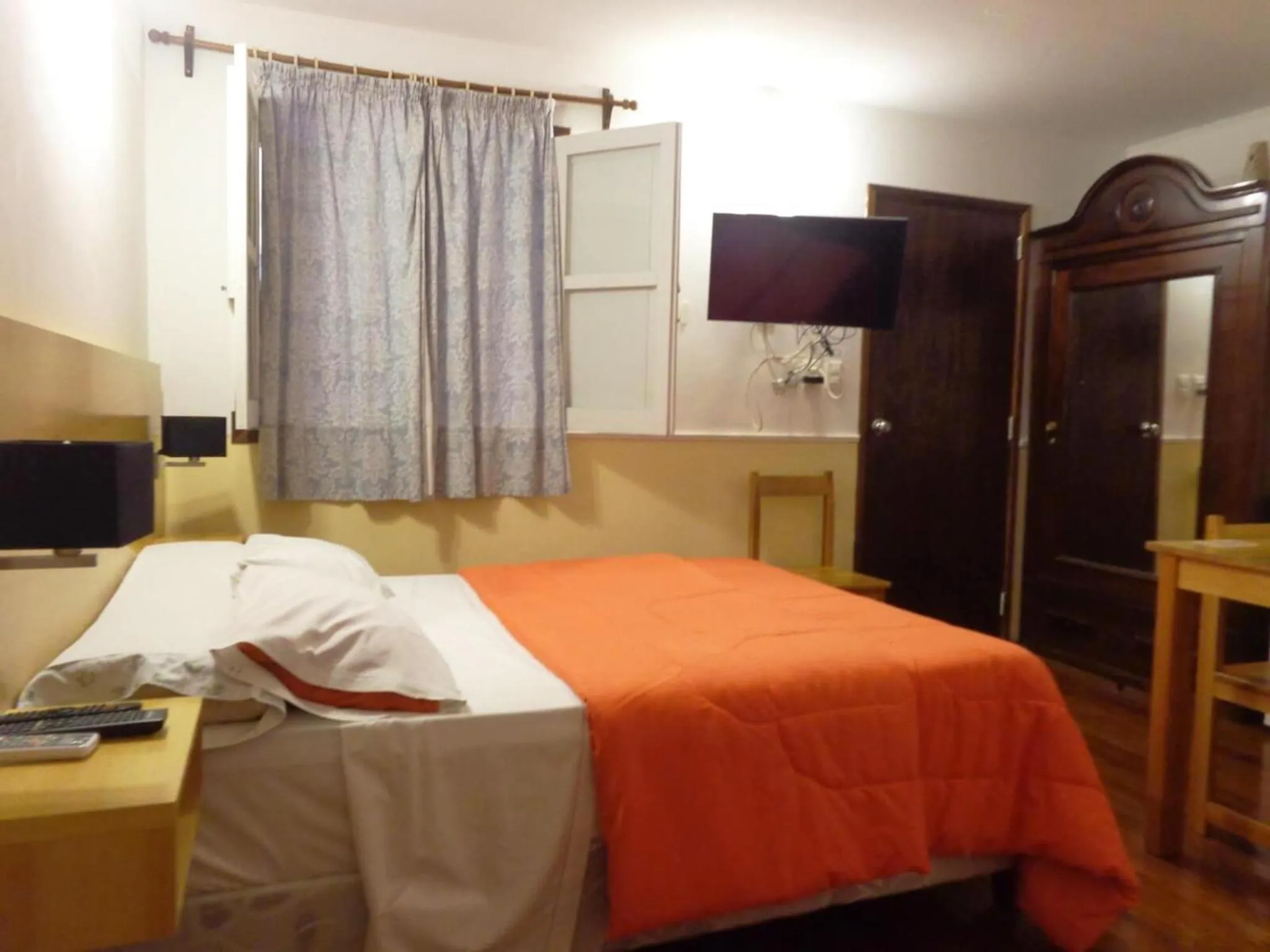 Bed in Hotel Casablanca Montevideo