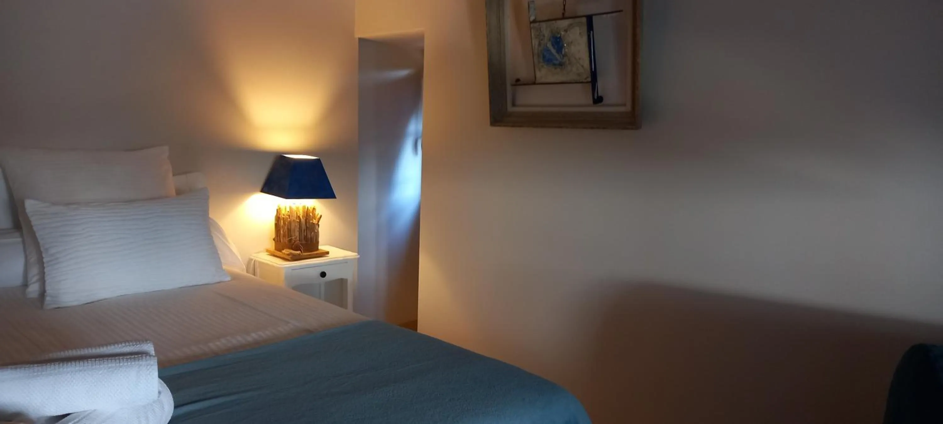 Bed in Aux penates de Toni Beauval