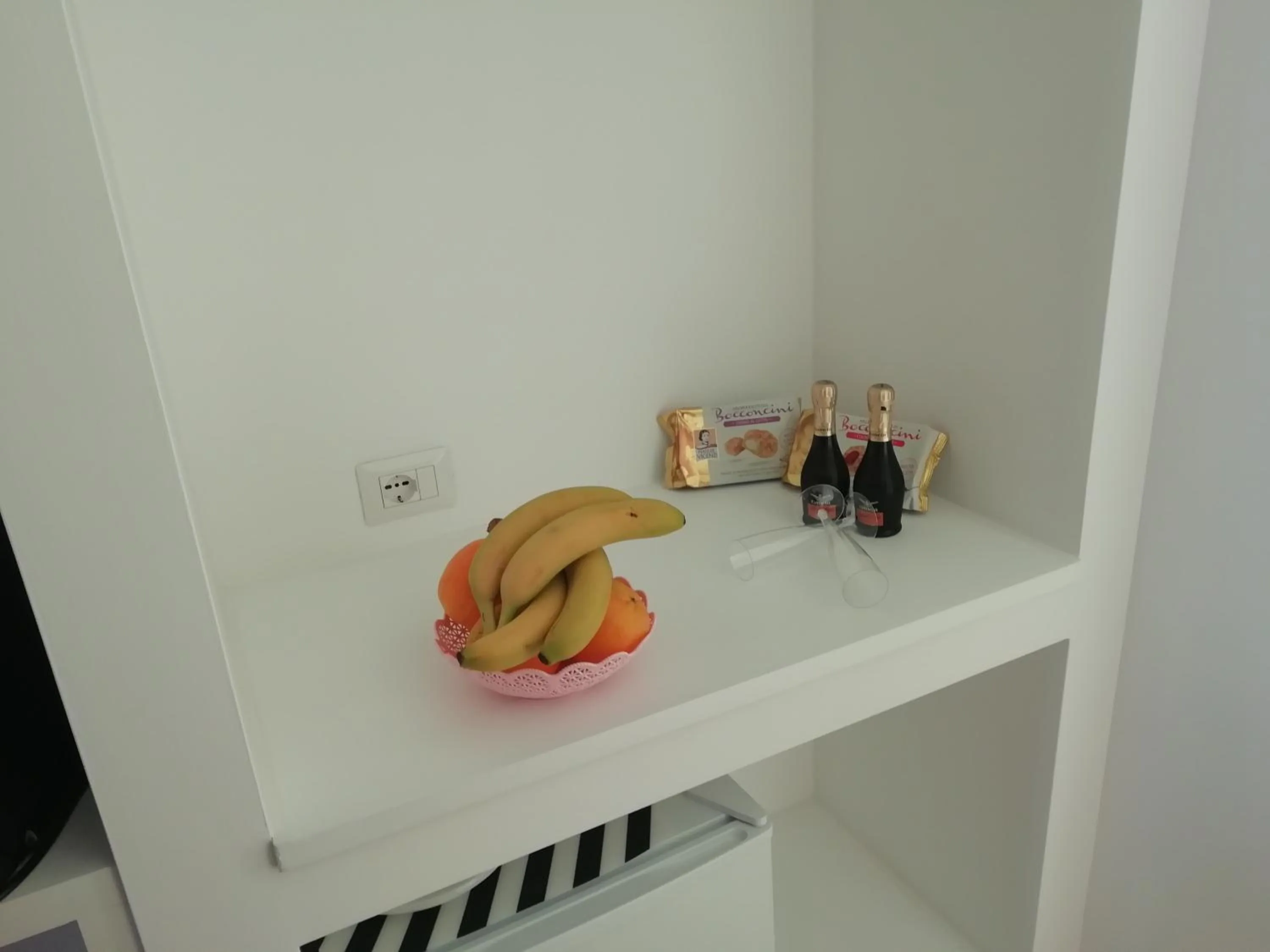 Food and drinks in Flower house