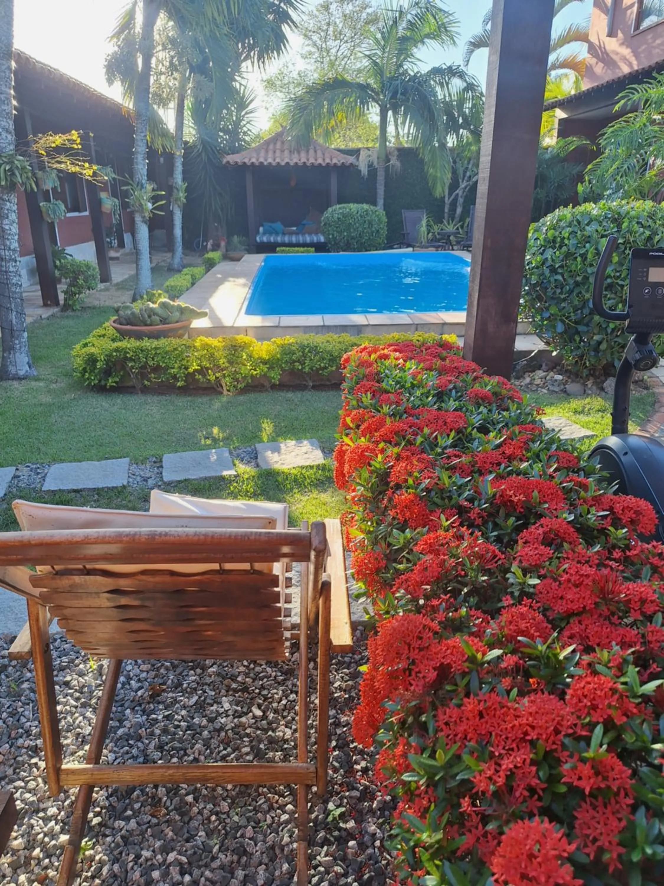 Garden view in Guesthouse Casa da Aroeira