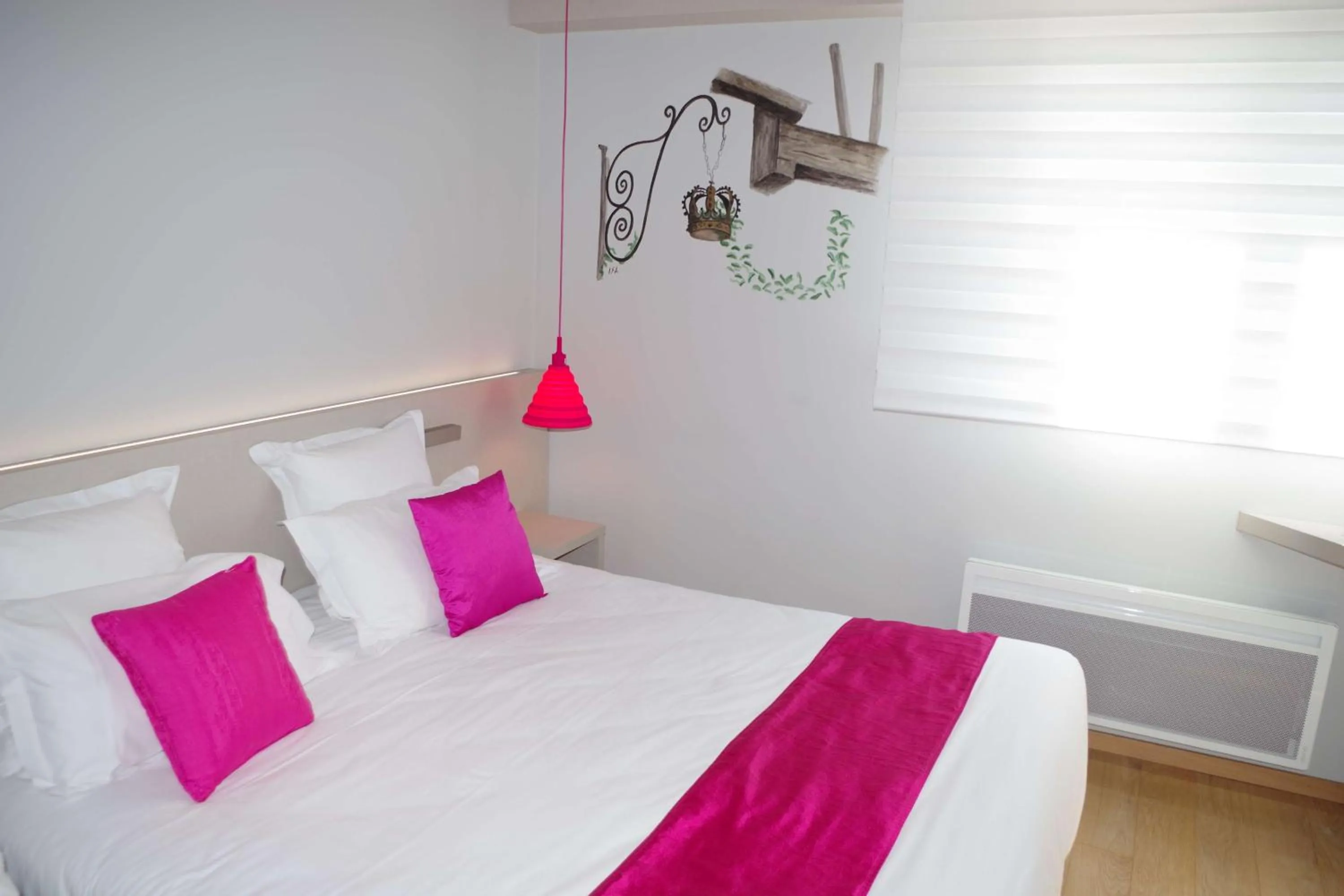 People, Bed in Best Western Plus Hotel & SPA Le Schoenenbourg