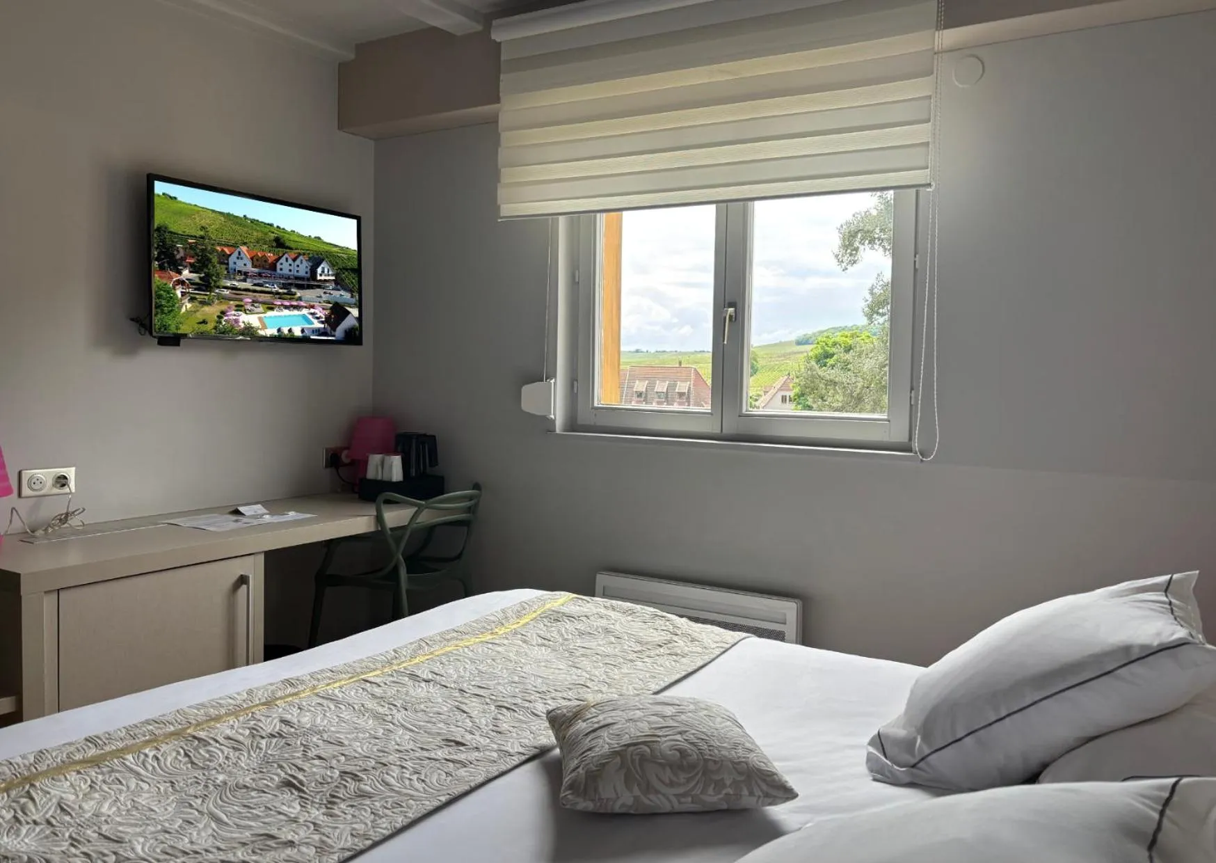 Bed in Best Western Plus Hotel & SPA Le Schoenenbourg