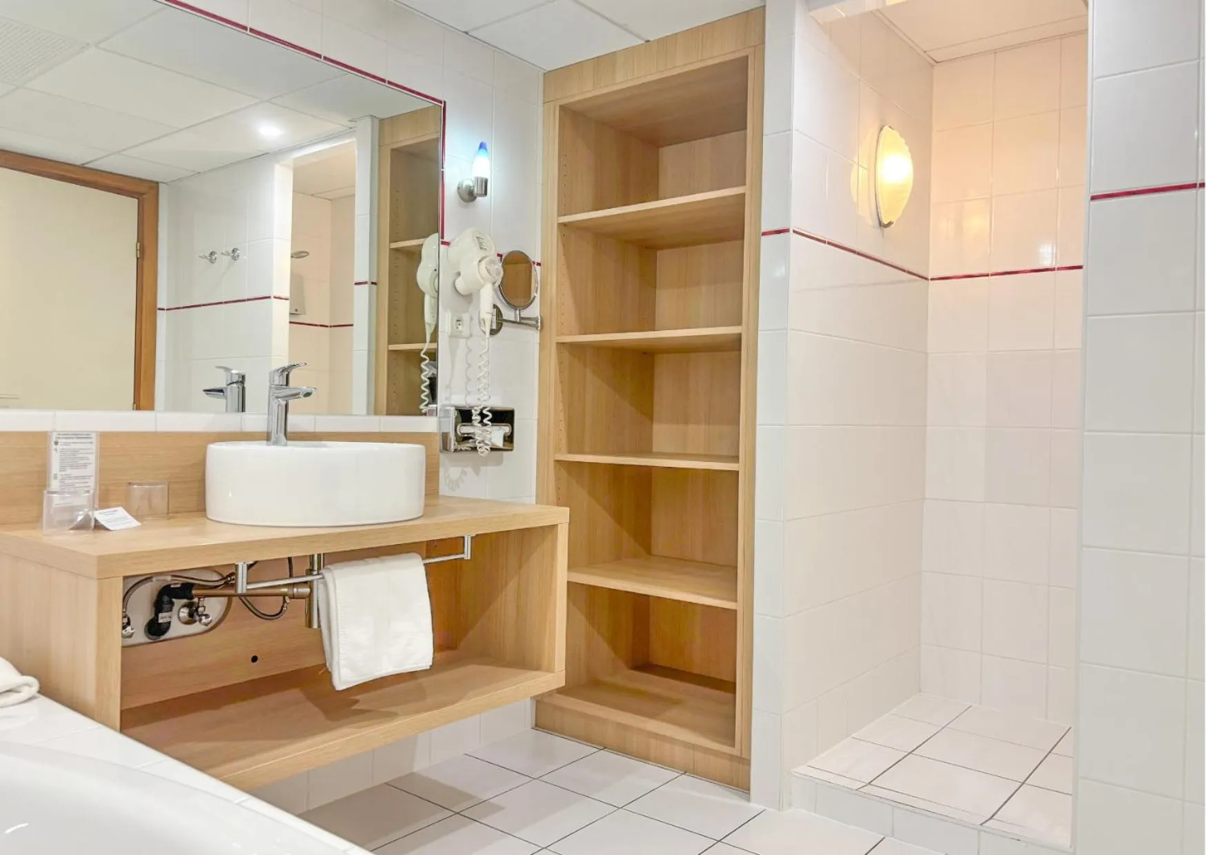 Bathroom in Best Western Plus Hotel & SPA Le Schoenenbourg
