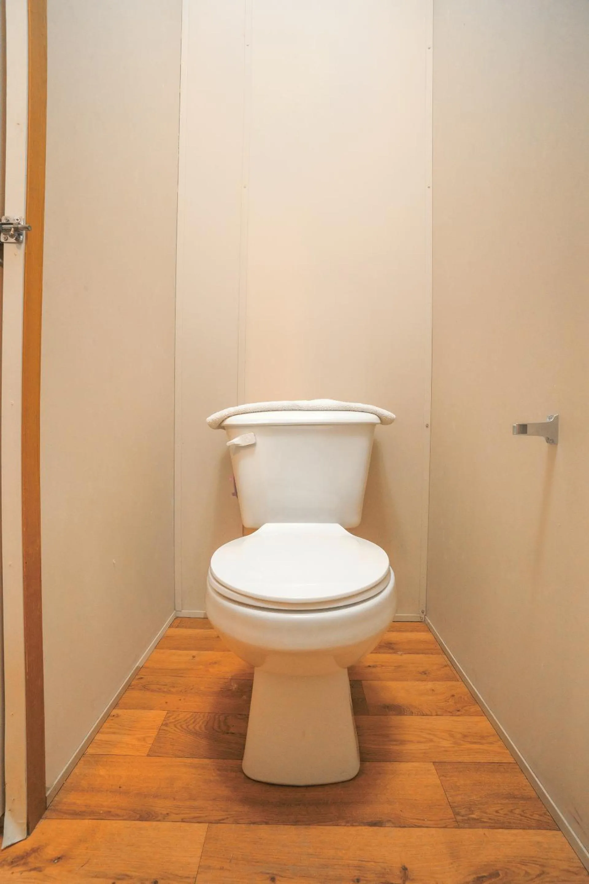 Bathroom in Grand Eagle Ford Lodge & RV Park