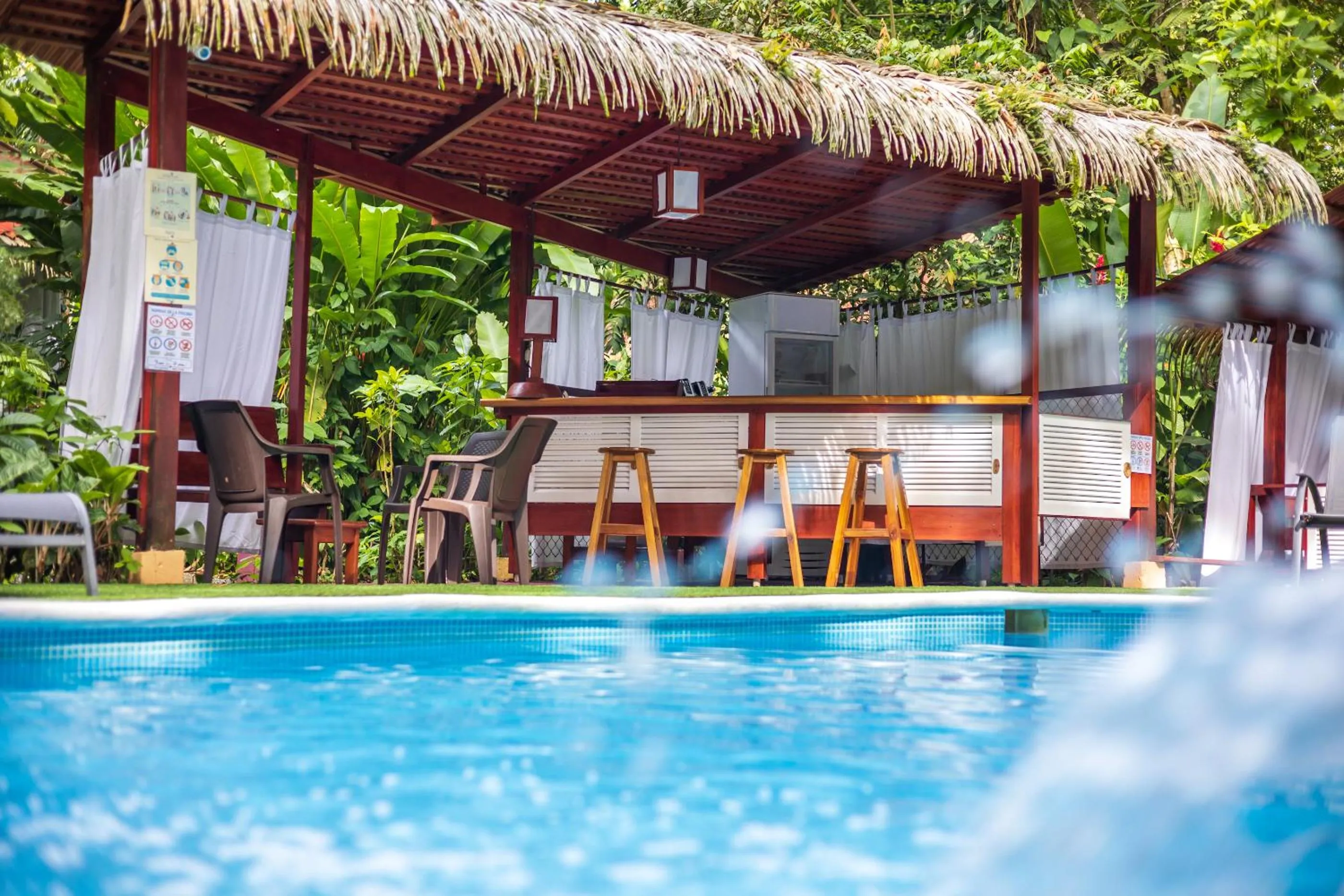 Living room in Namuwoki Lodge