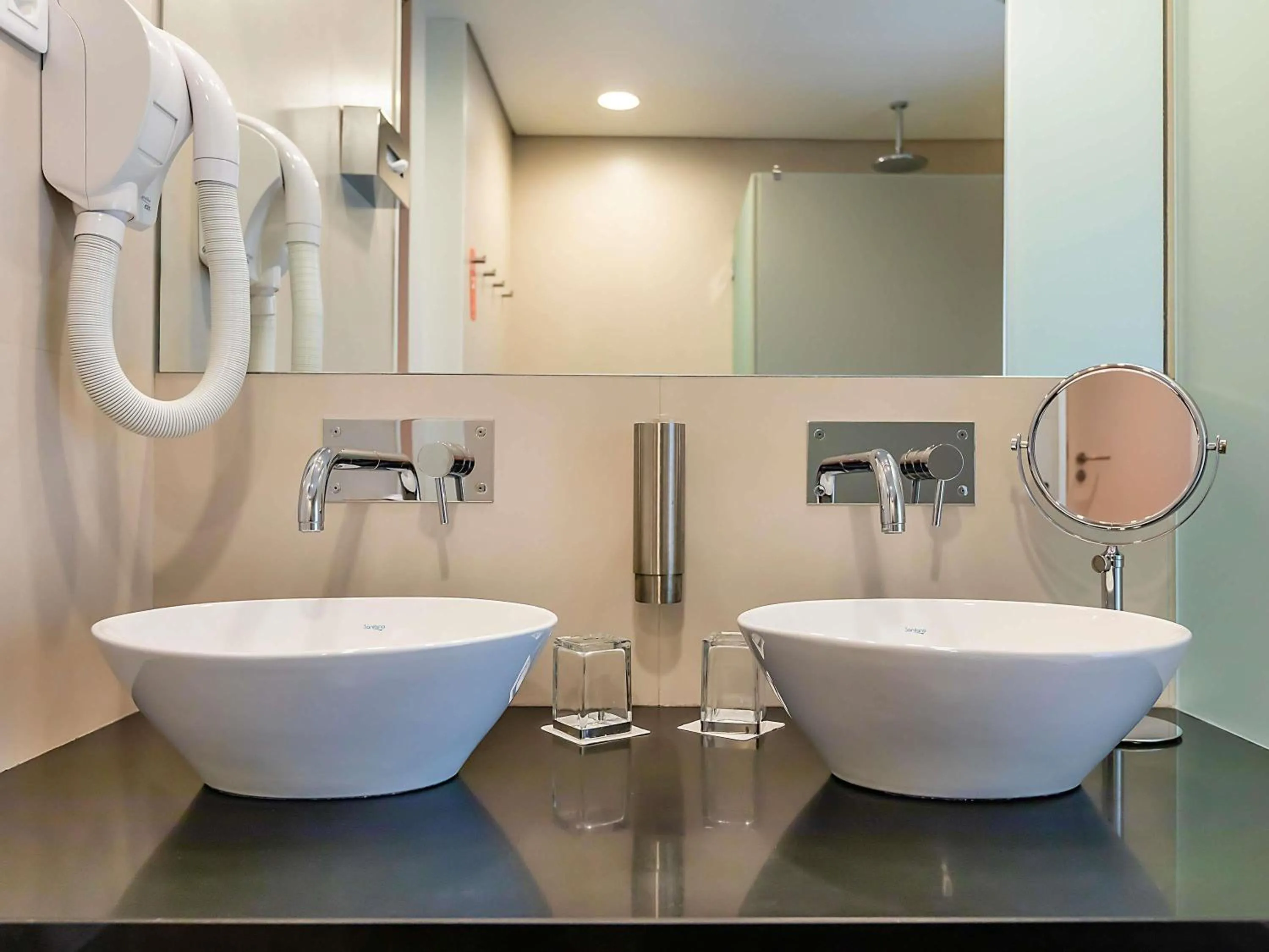 Bedroom in Hotel Ibis Lisboa Parque das Nações