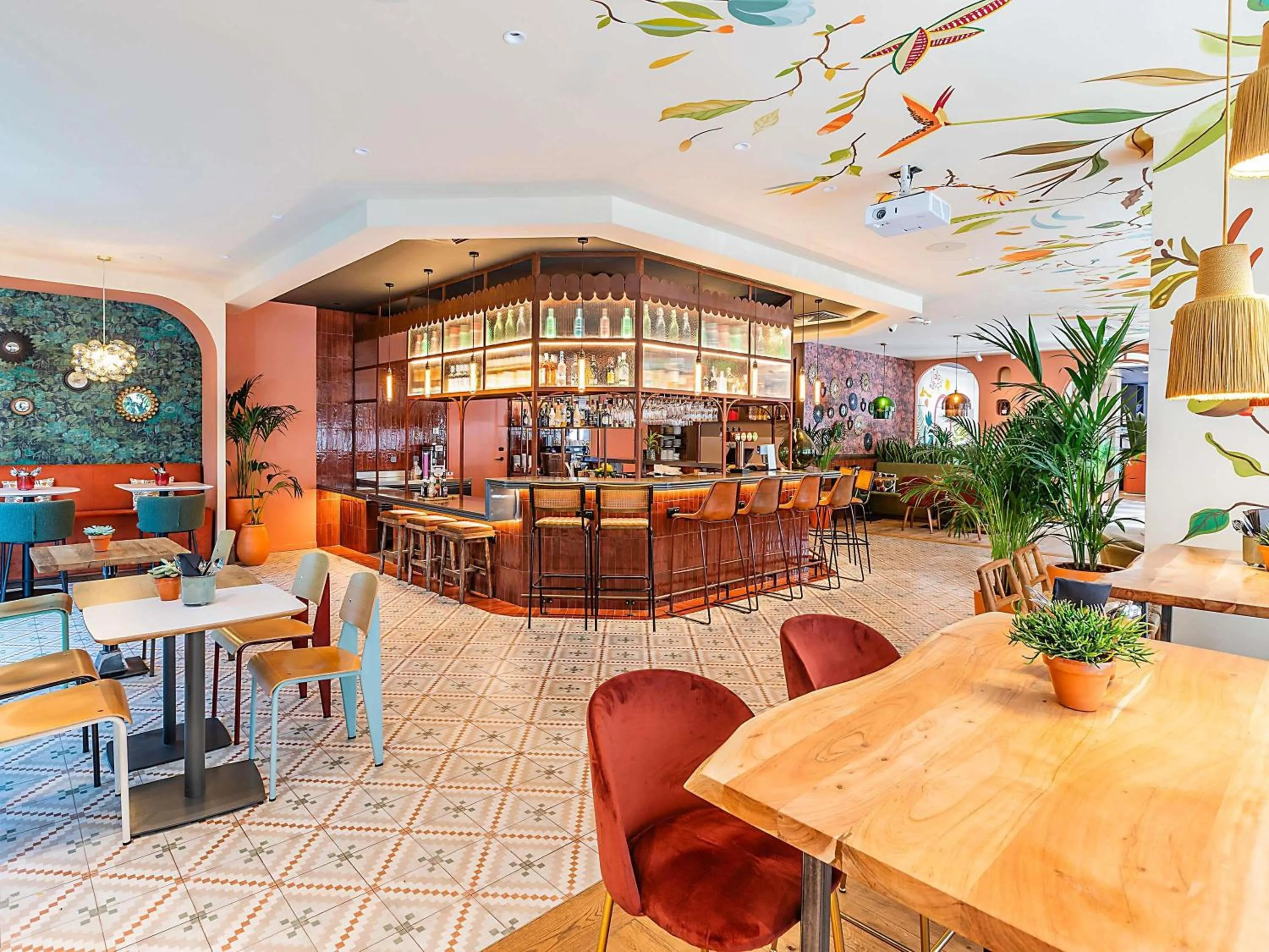 Lounge or bar in Hotel Ibis Lisboa Parque das Nações