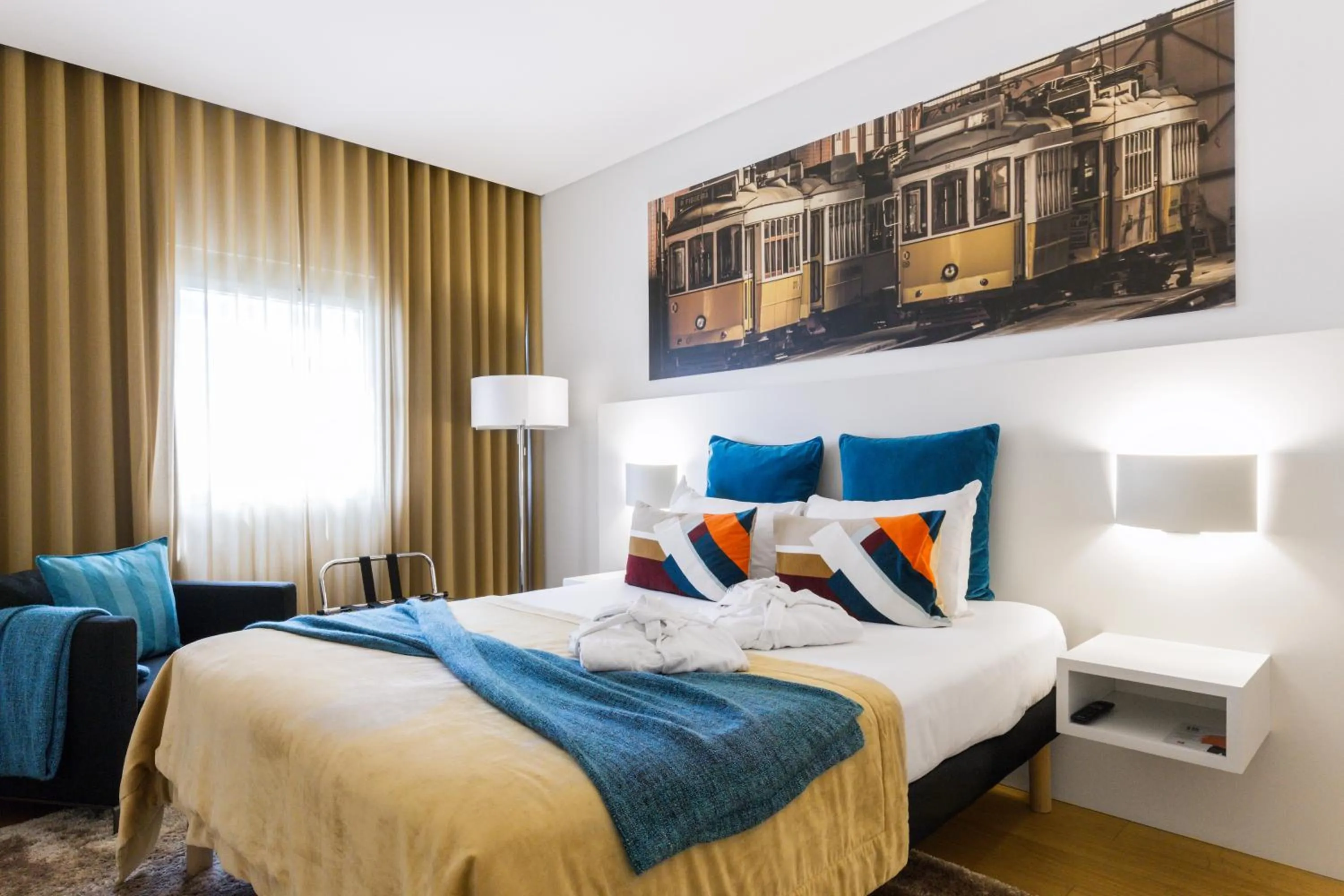 Bedroom, Bed in Hotel Ibis Lisboa Parque das Nações