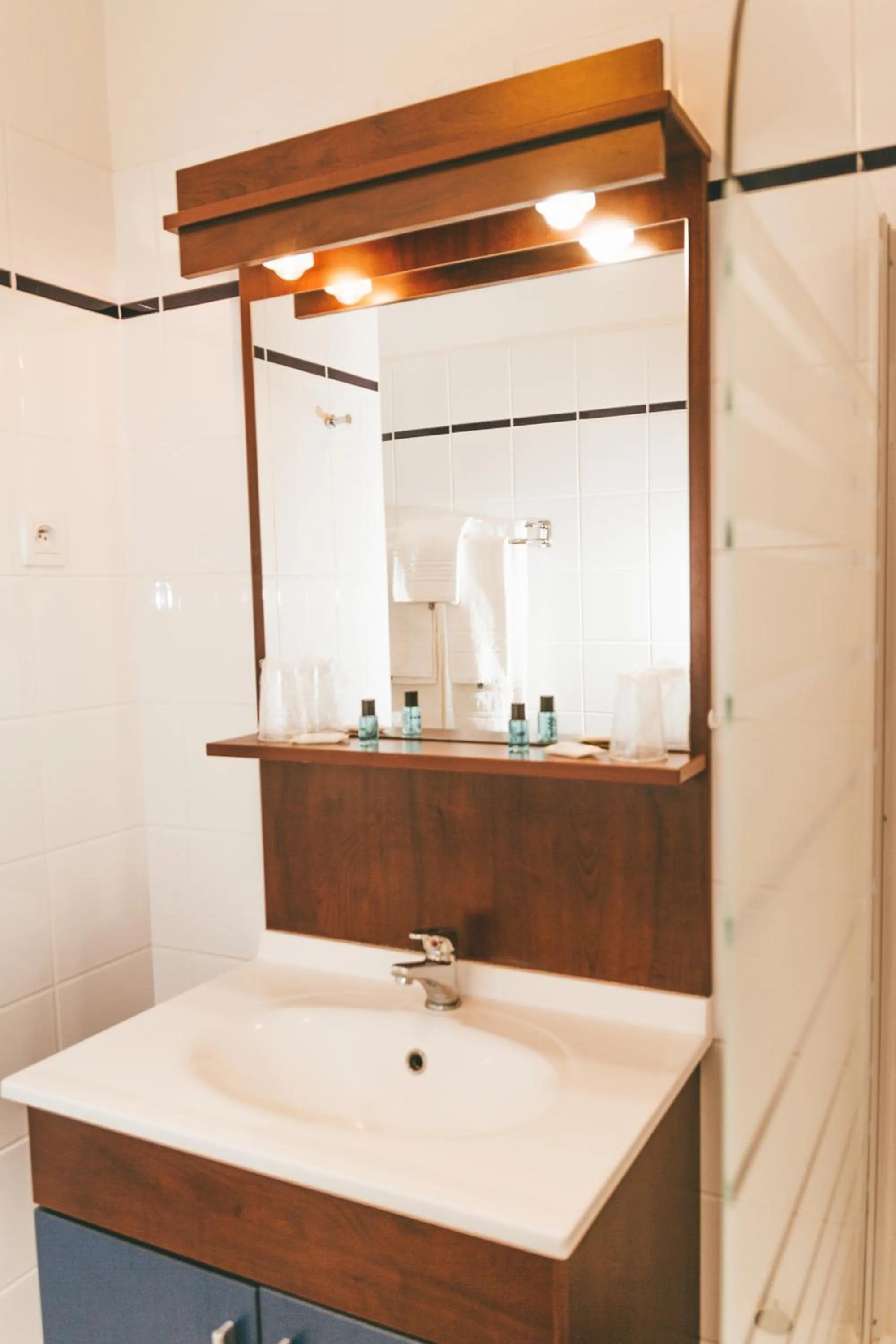 Bathroom in Terres de France - Appart'Hôtel La Roche-Posay