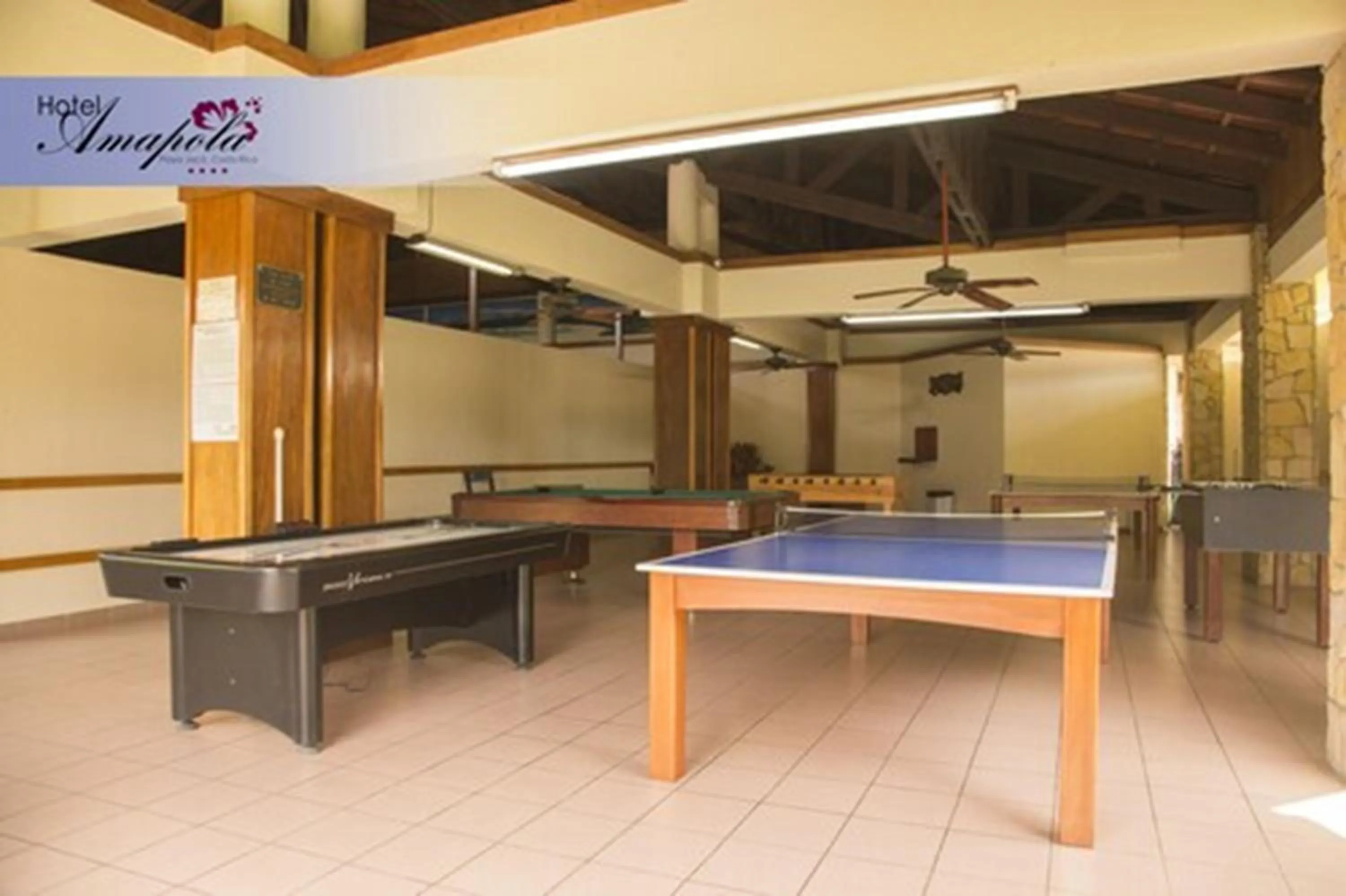 Table tennis in Amapola Resort