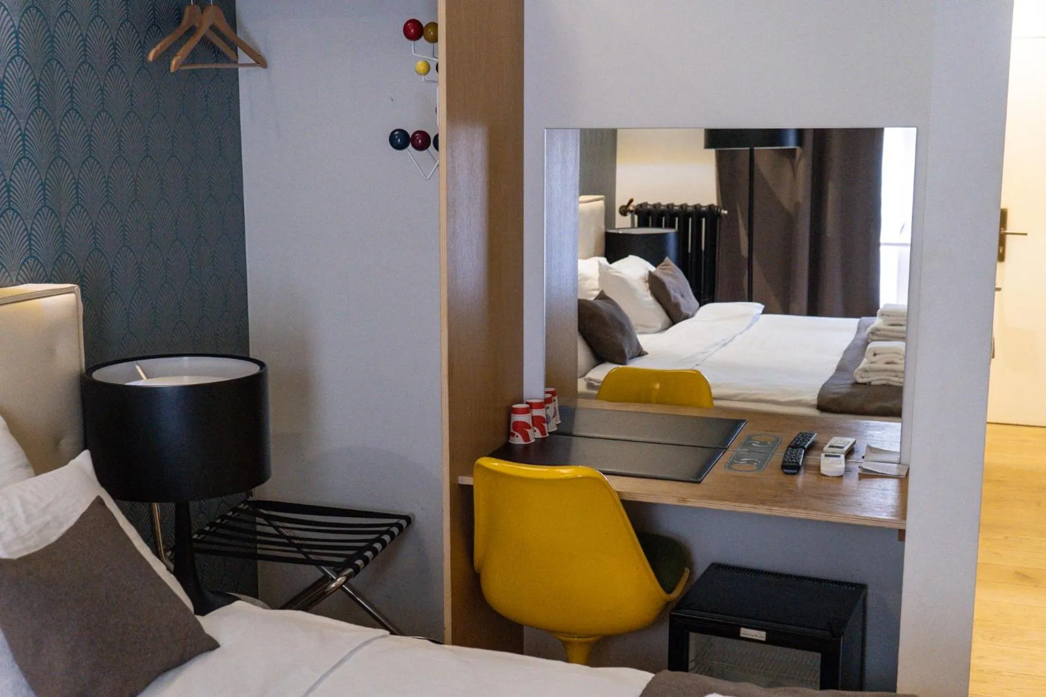 Photo of the whole room, Bed in Hotel Retro