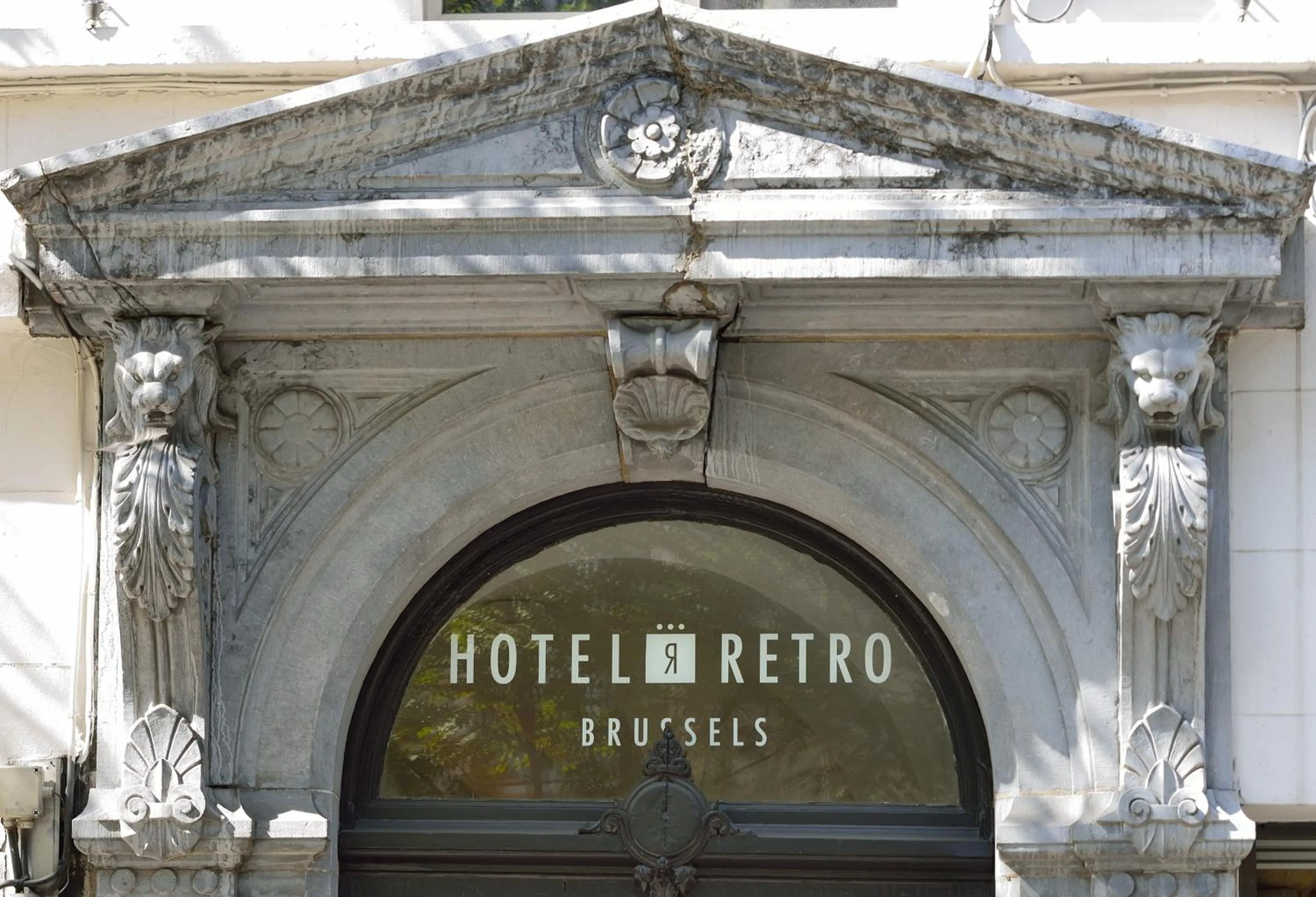 Facade/entrance in Hotel Retro