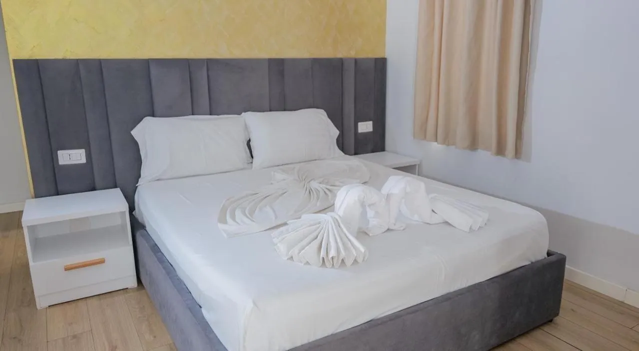 Bedroom, Bed in Hotel Alion