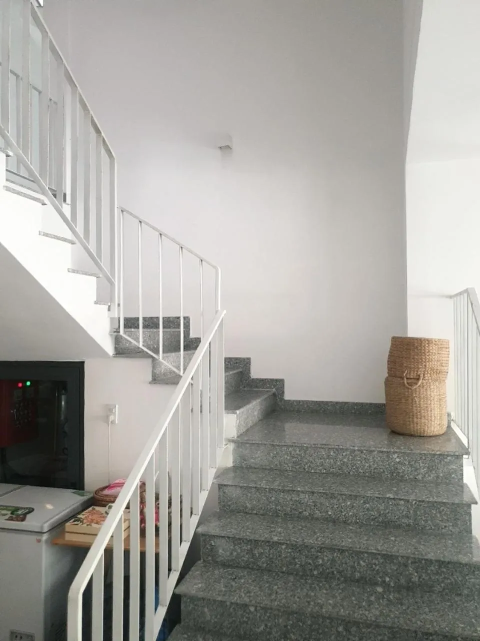 Facade/entrance in Lem's Apartment & Coffee