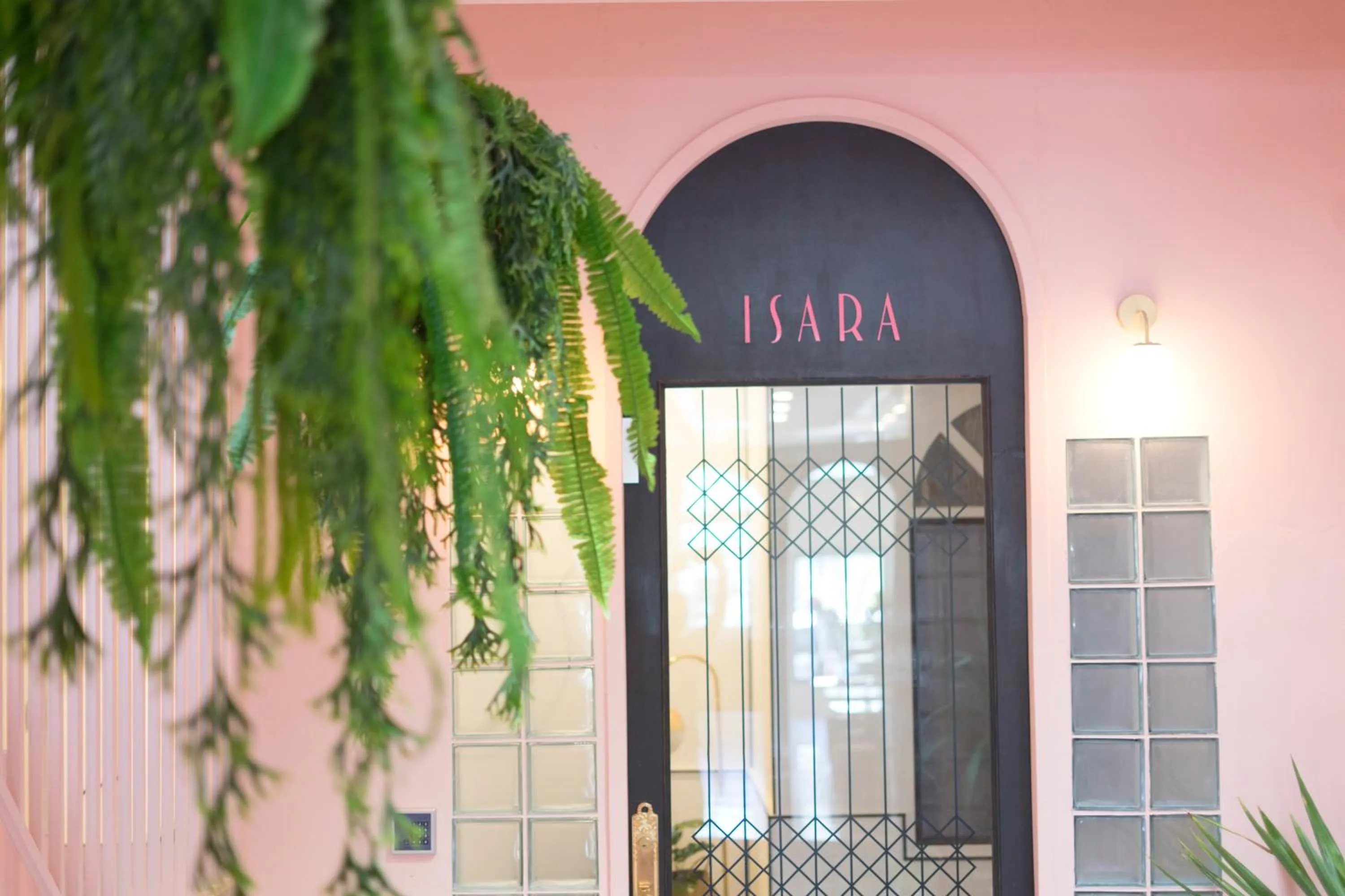 Facade/entrance in Isara Boutique Hotel and Cafe
