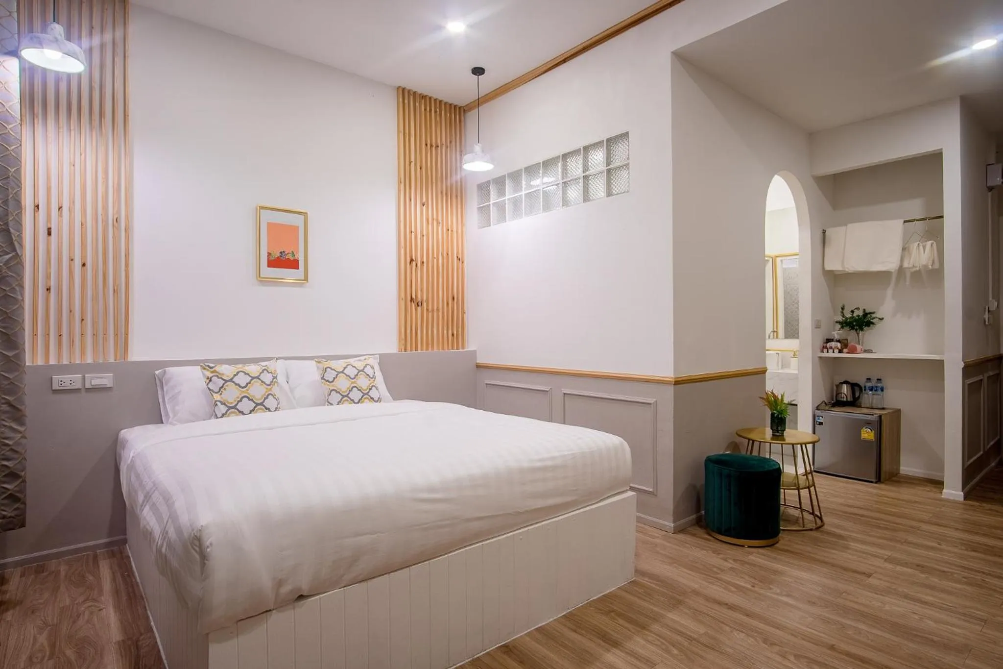 Bed in Isara Boutique Hotel and Cafe