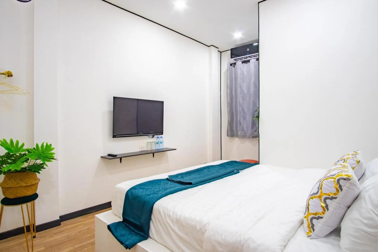 Bed in Isara Boutique Hotel and Cafe