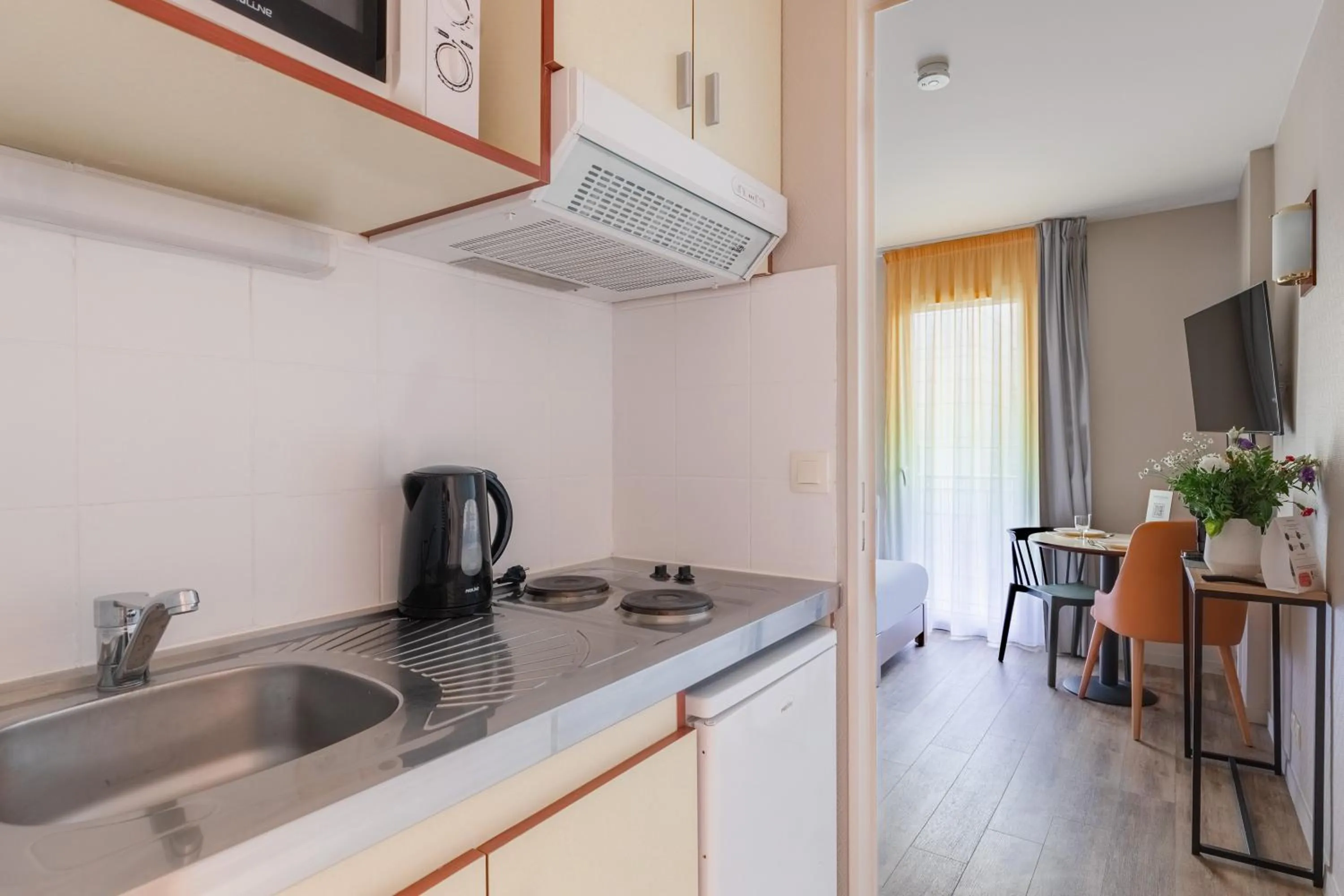 Coffee/tea facilities in Appart'City Confort Nantes Cité des Congrès