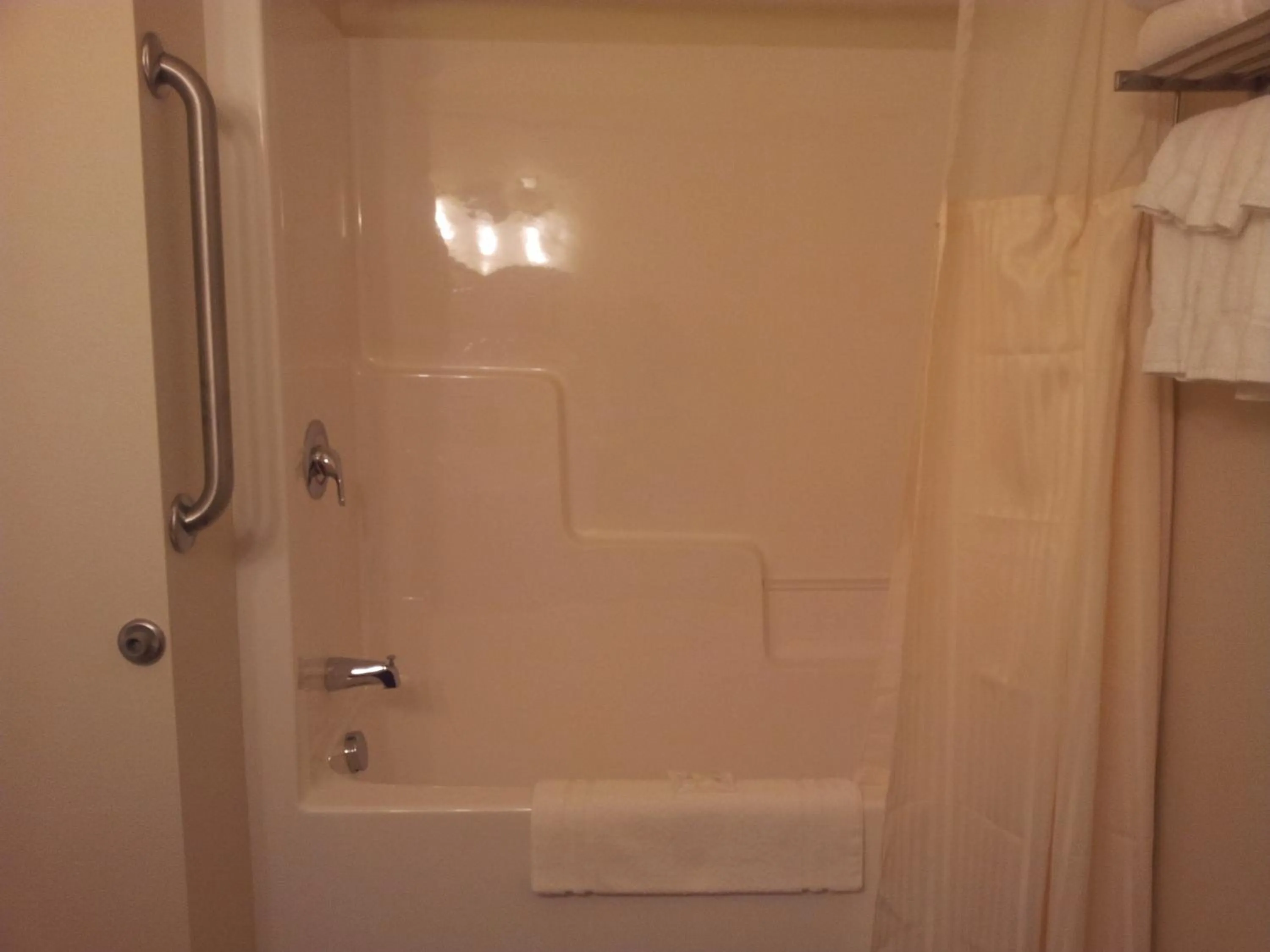Shower in Extended Stay Americas Suites - Minot
