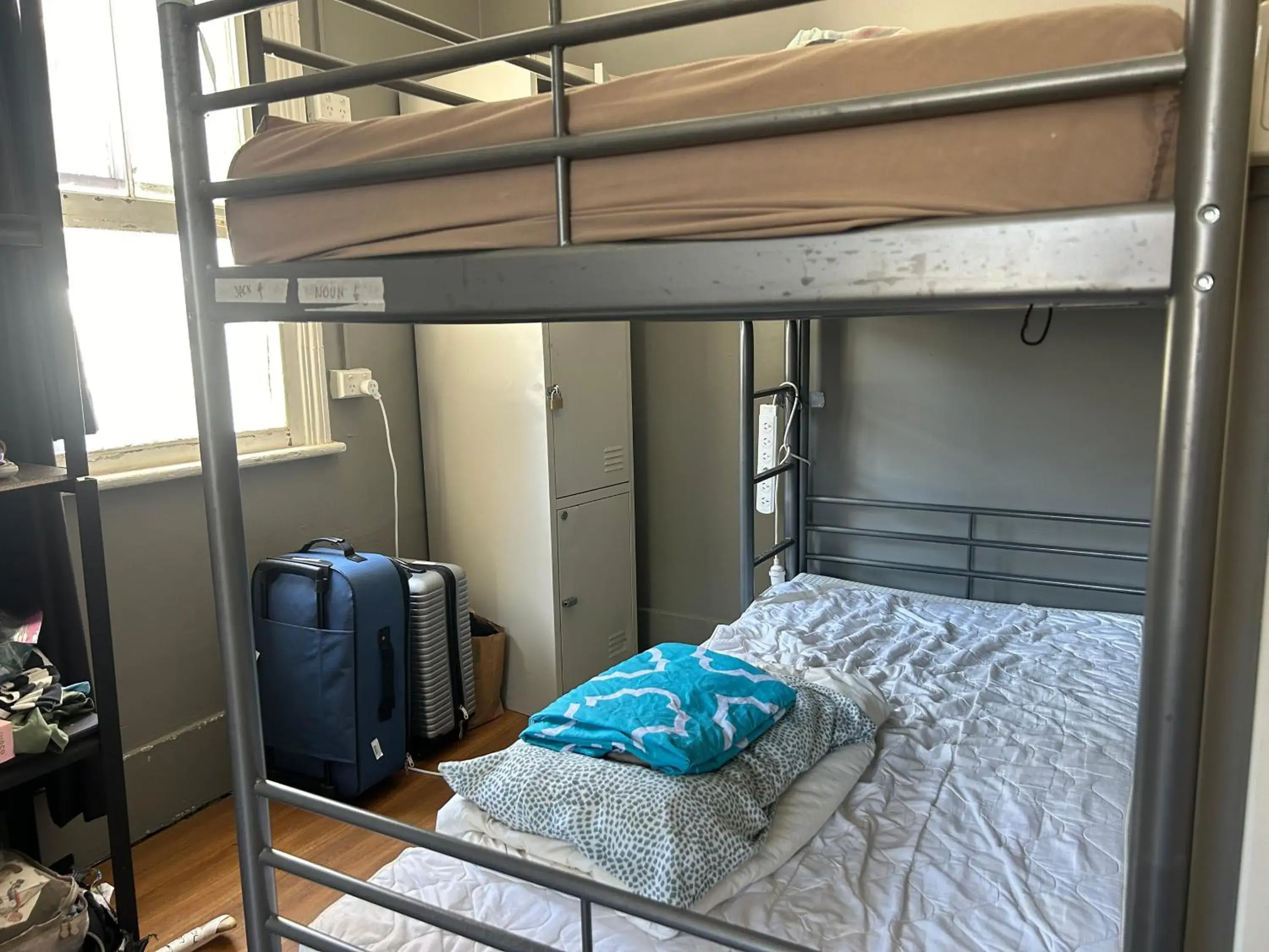 Bed in 6-Bed Mixed Dormitory Room in The Hive Hostel - Traveler Friendly, Passport Only Bed in 6-Bed Mixed Dormitory Room in The Hive Hostel - Traveler Friendly, Passport Only