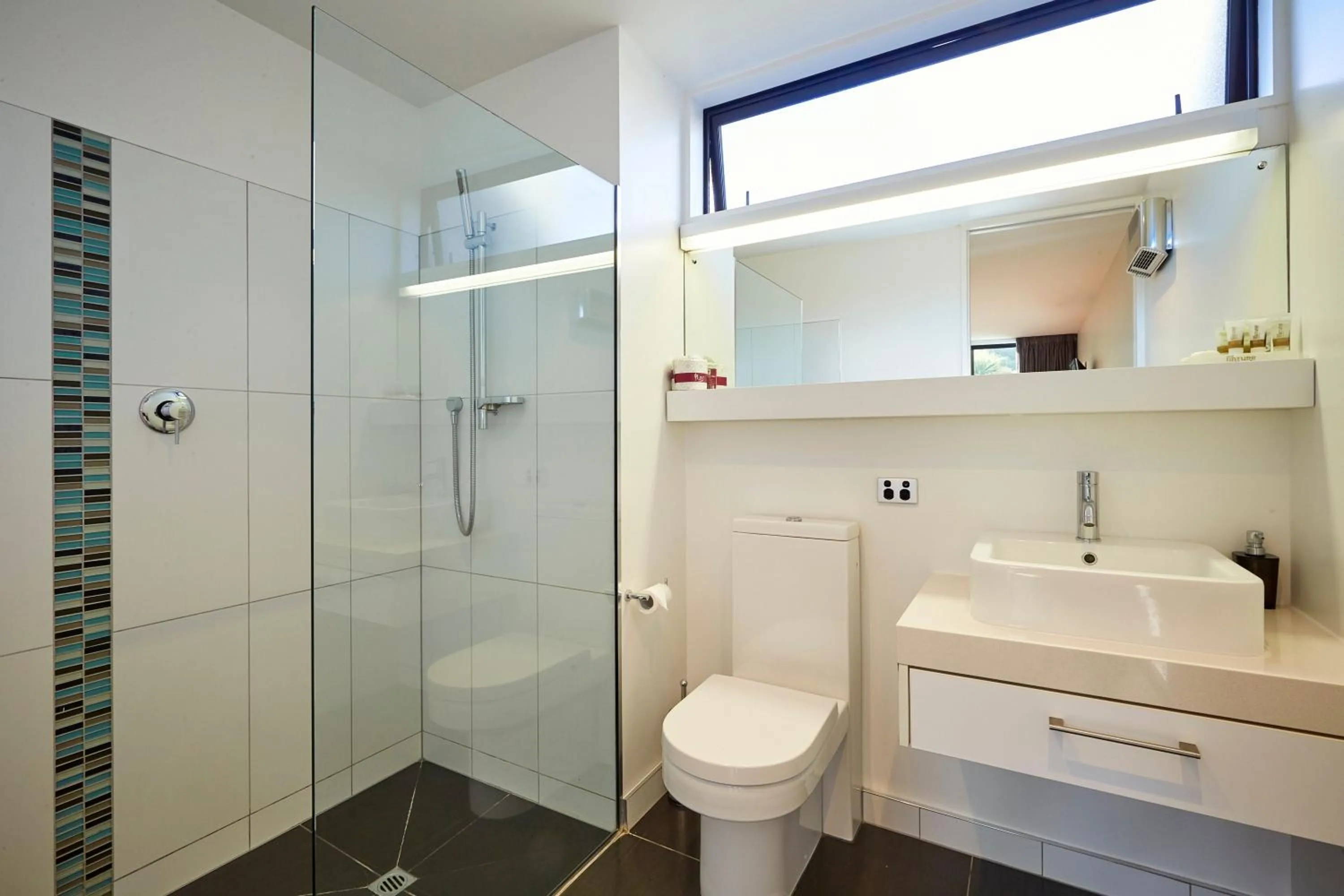 Shower in The Fairways Accommodation Kaikoura