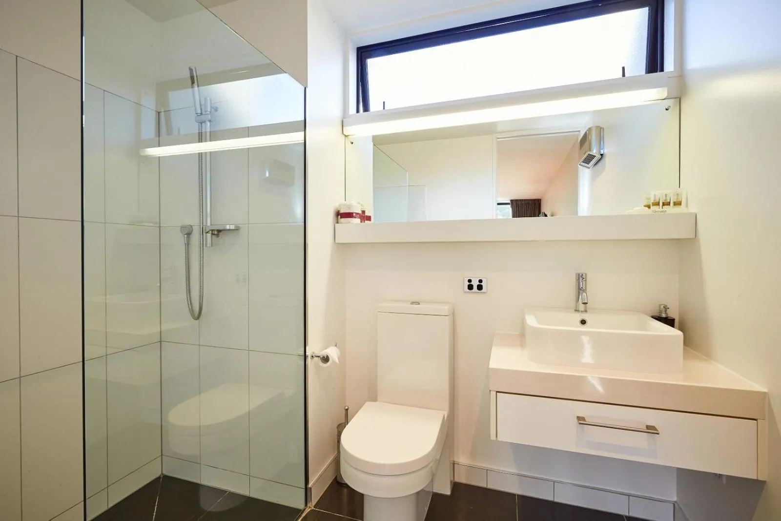 Shower in The Fairways Accommodation Kaikoura