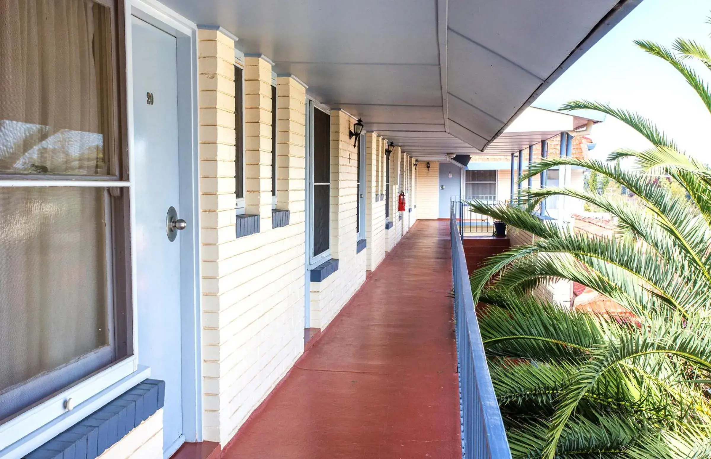 Budget Double or Twin Room in Cowra Motor Inn Budget Double or Twin Room in Cowra Motor Inn