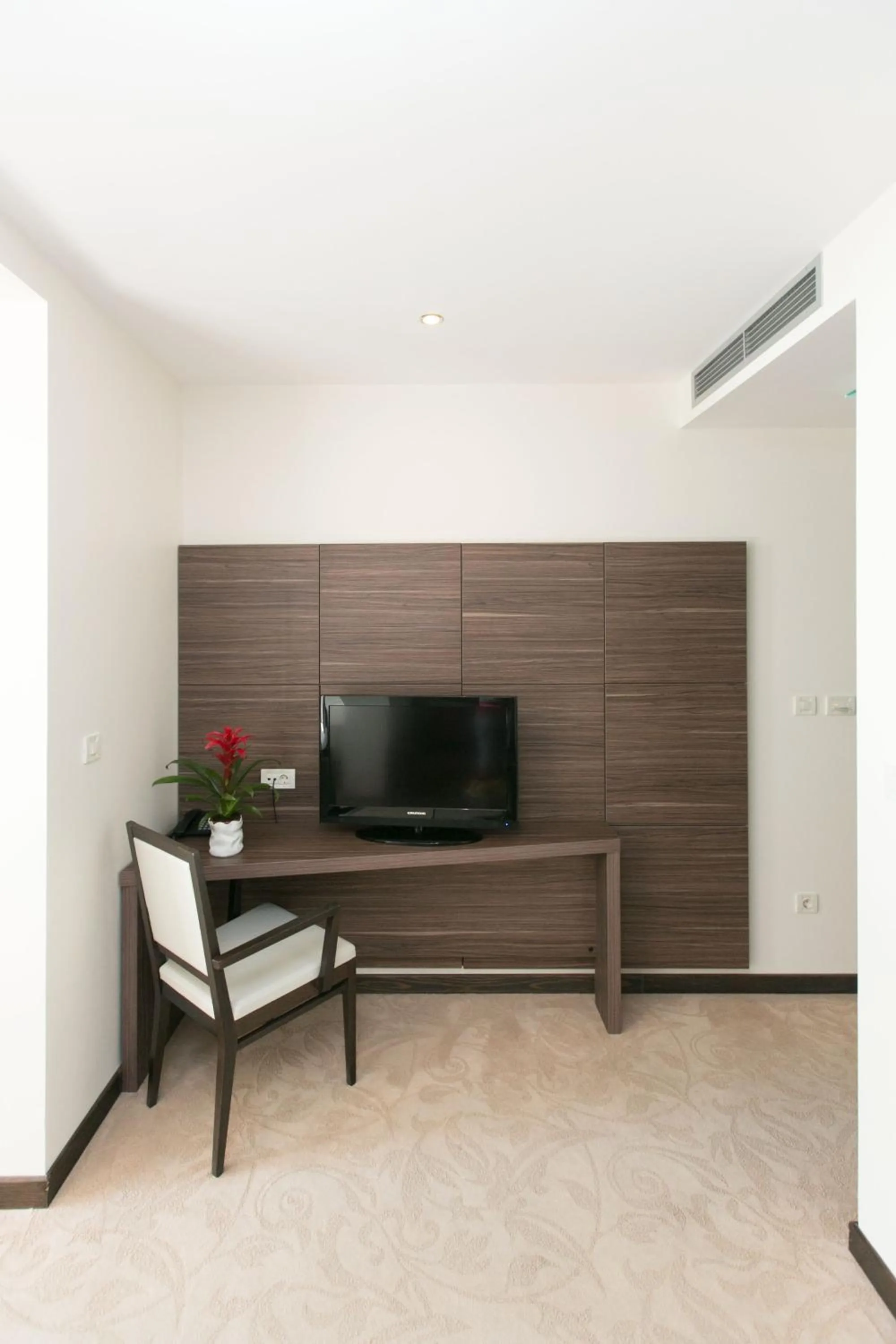 TV and multimedia in Hotel Beach Split