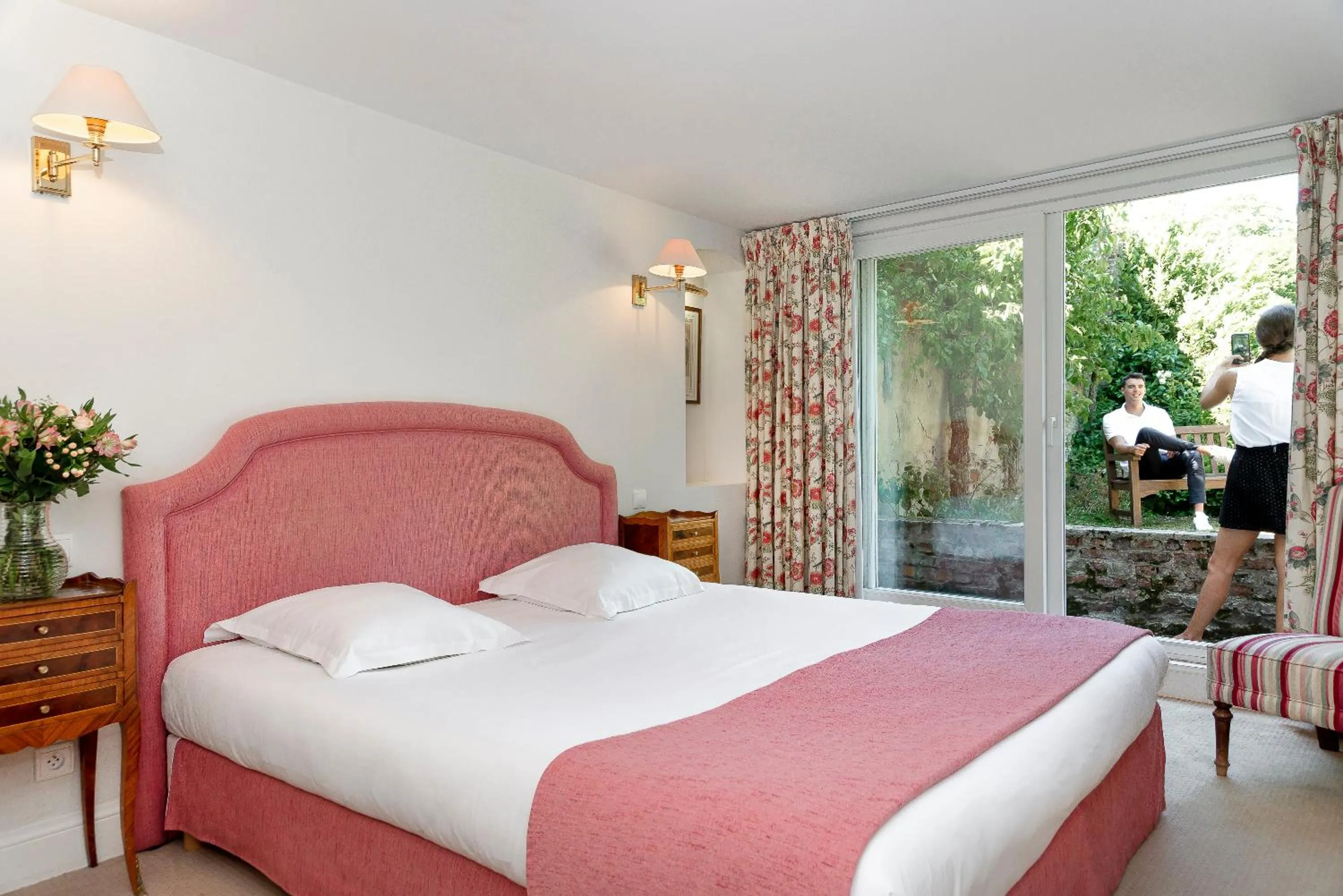 Bed in Hôtel Château Cléry